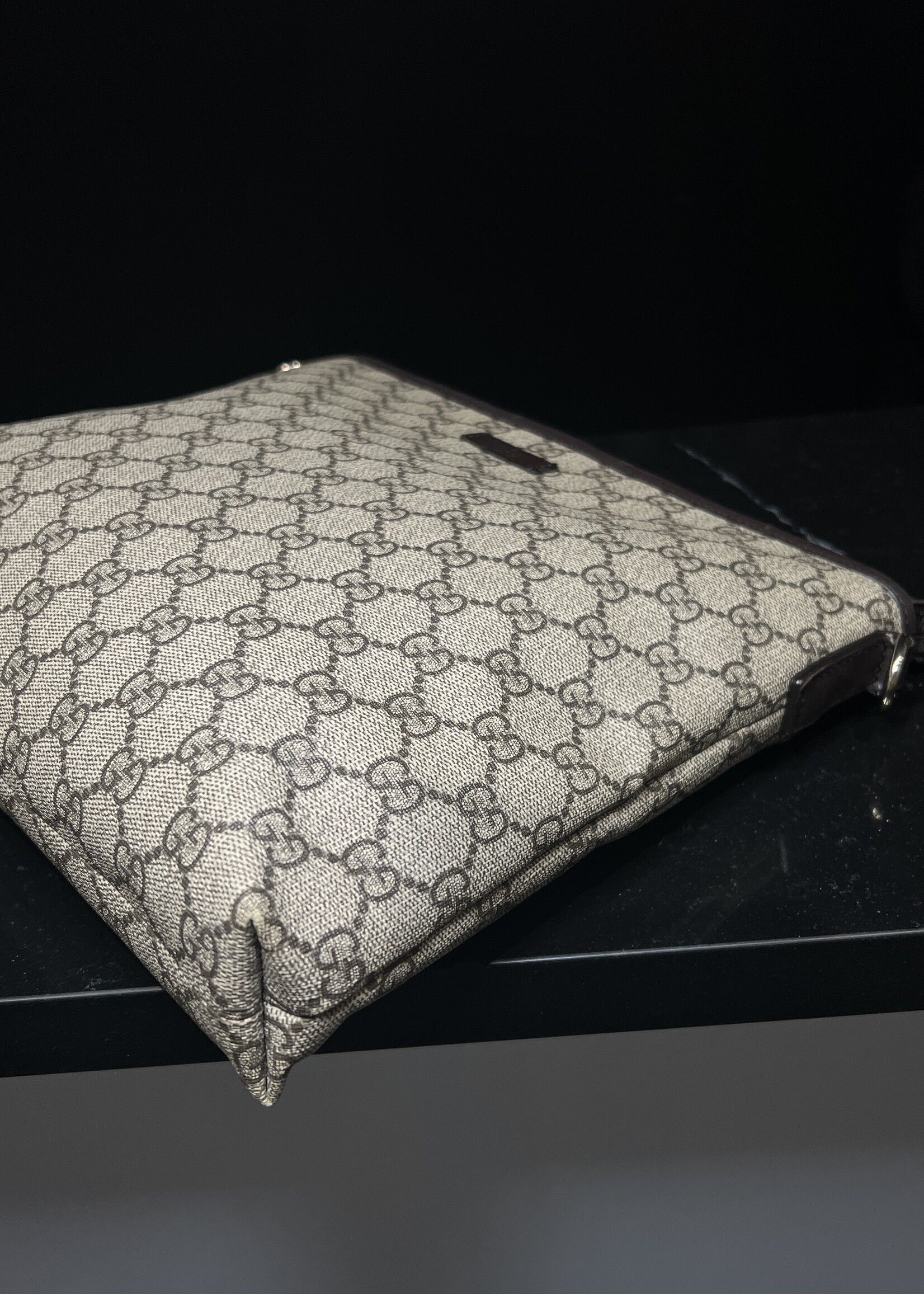 Gucci SOLD - Gucci GG Supreme Canvas Messenger