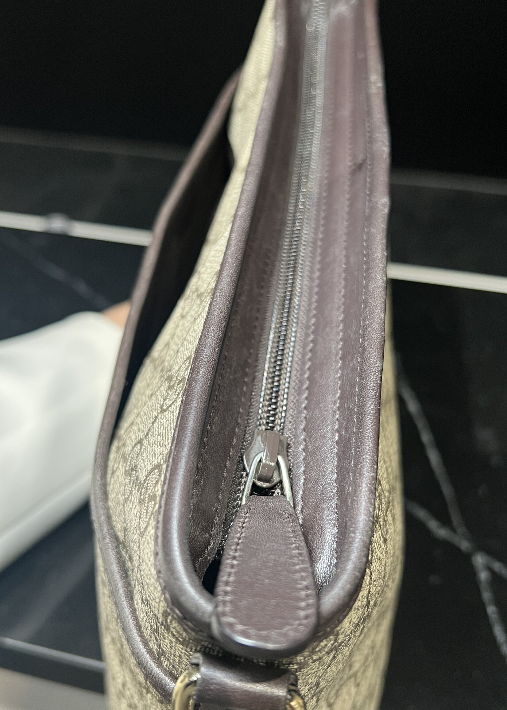 Gucci SOLD - Gucci GG Supreme Canvas Messenger