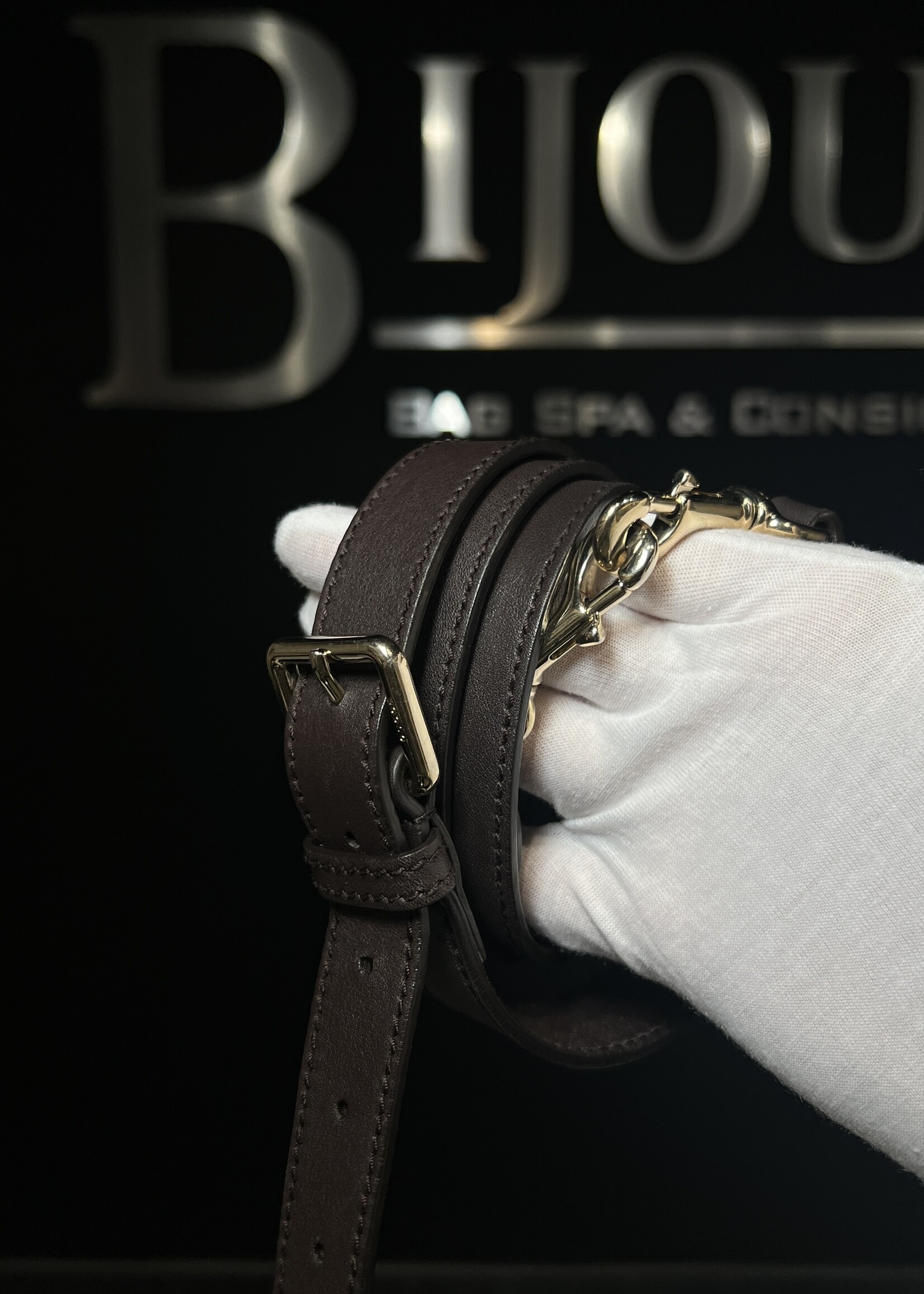 Gucci SOLD - Gucci GG Supreme Canvas Messenger