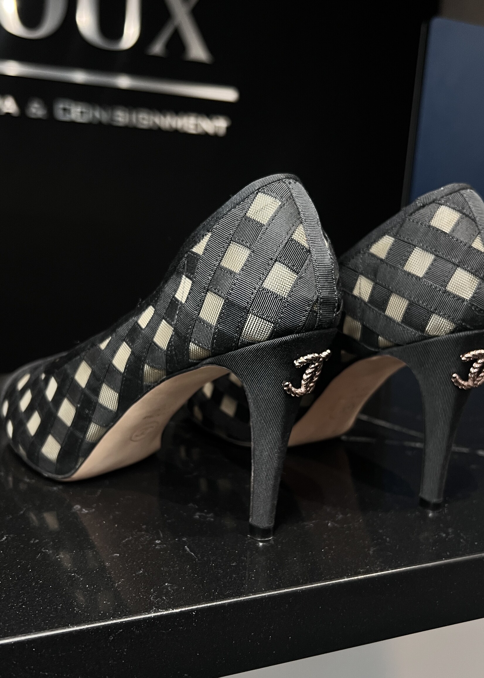 Chanel Chanel Mesh Pumps - 37