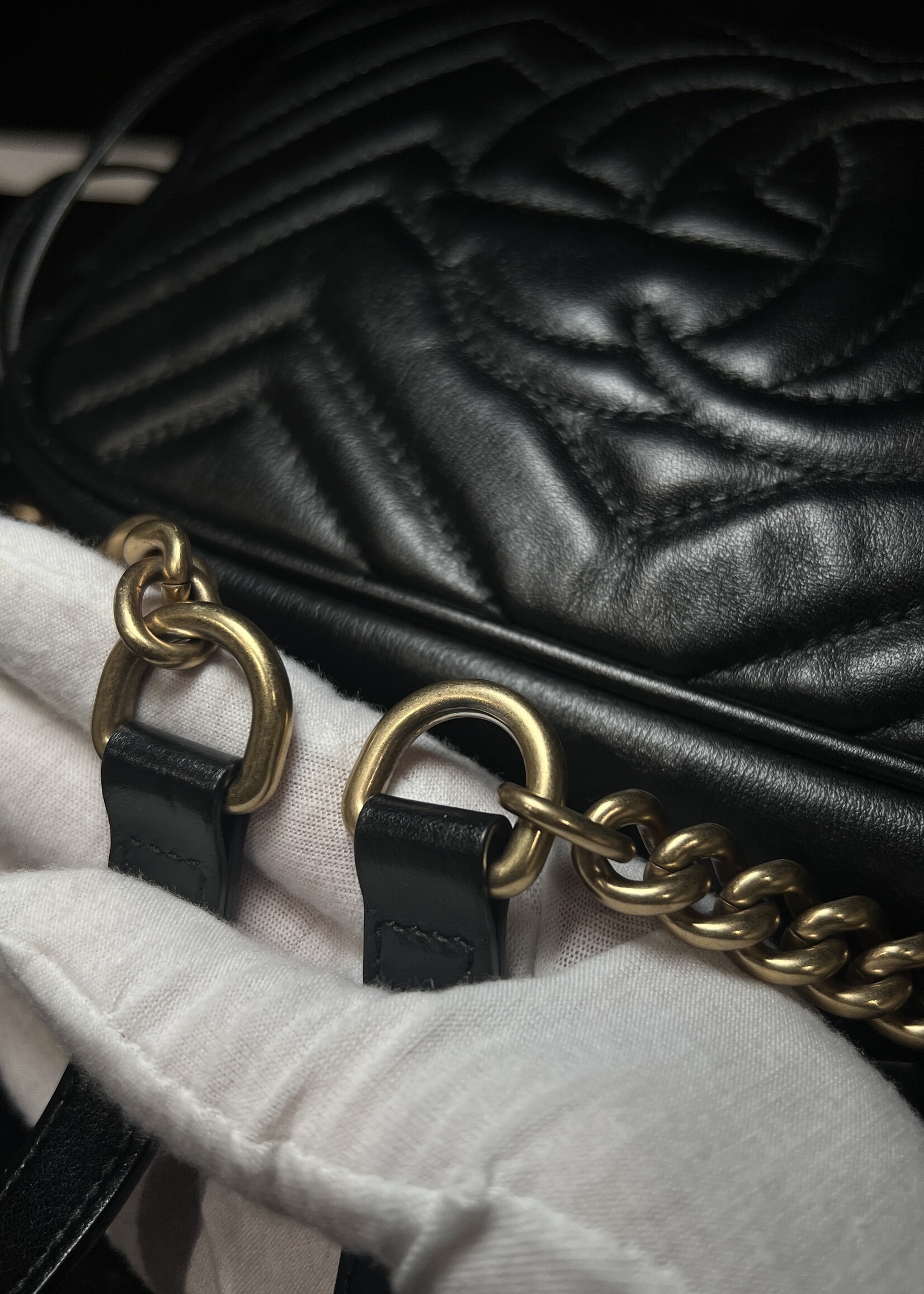 Gucci Gucci Marmont Crossbody
