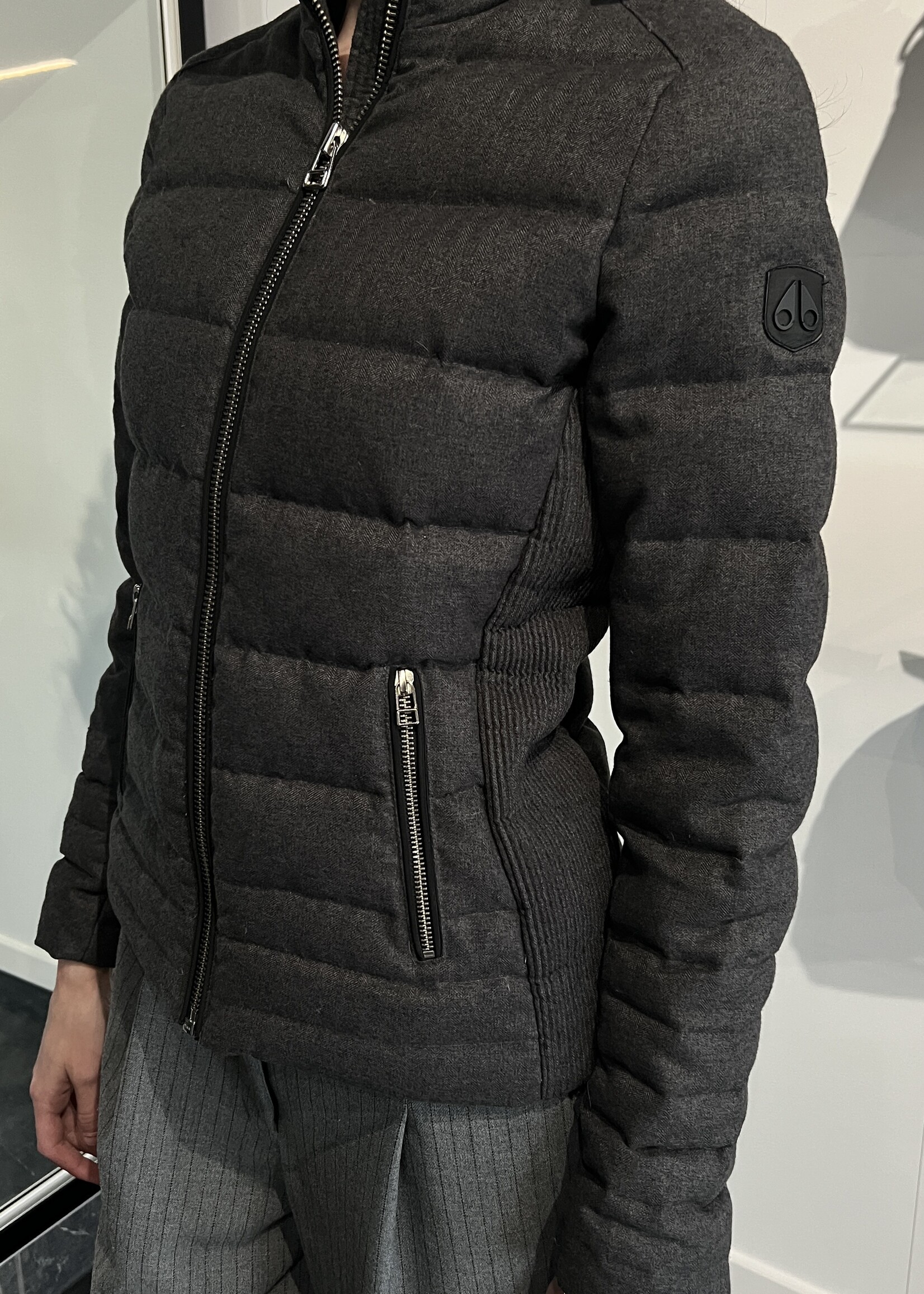 Moose Knuckle Grey Puffer Jacket  S