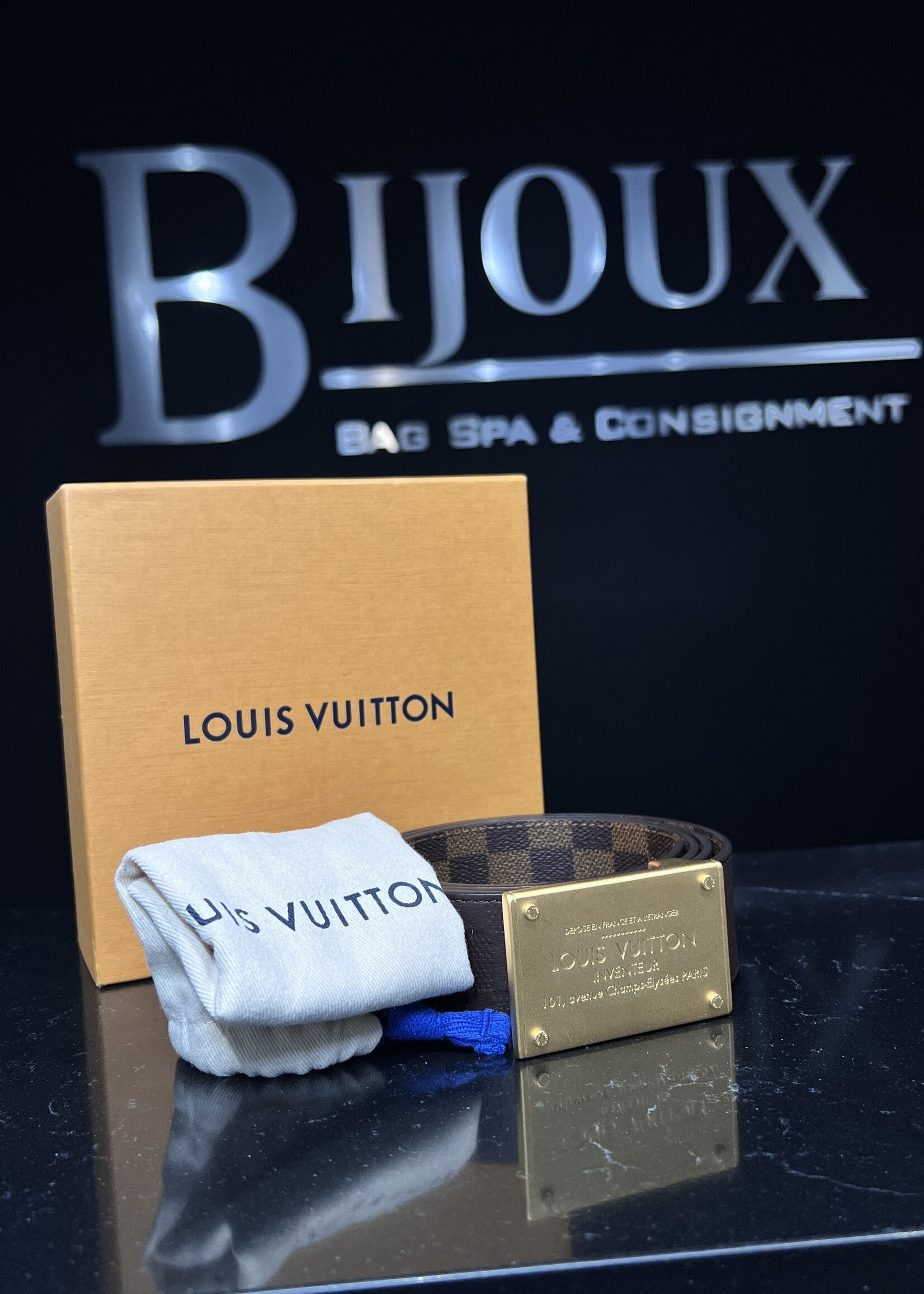 Louis Vuitton SOLD - Louis Vuitton Linventeur Reverse Belt