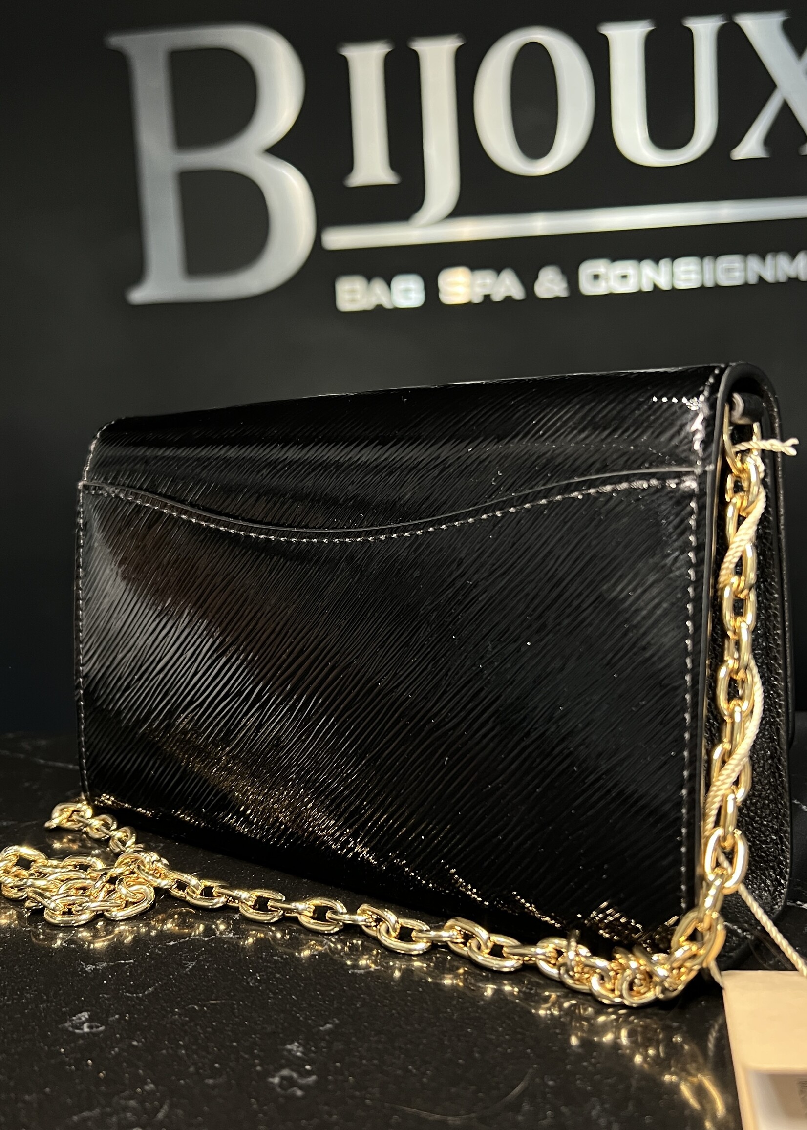 Louis Vuitton SOLD - Louis Vuitton Electric Epi Pochette Louise MM