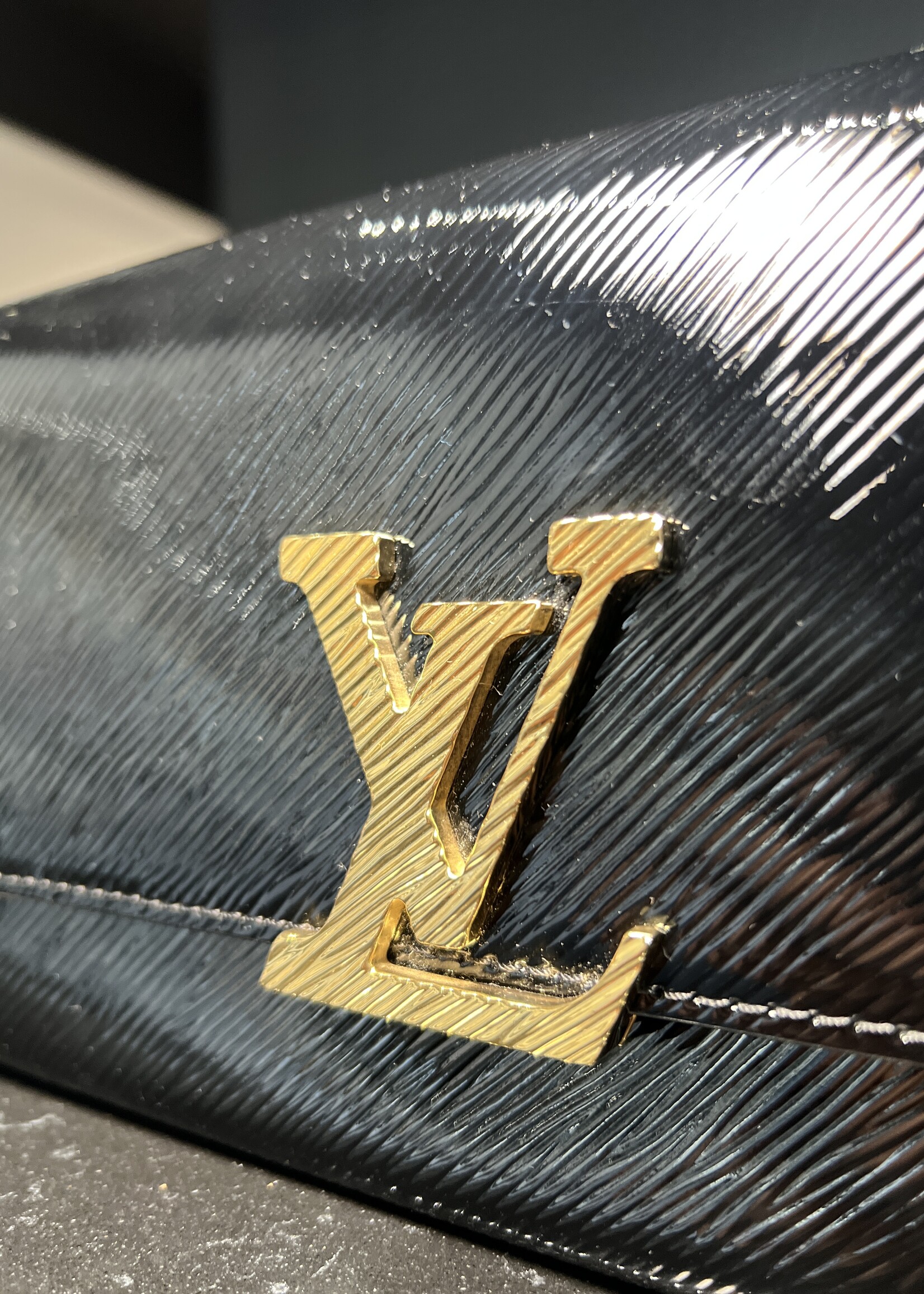 Louis Vuitton SOLD - Louis Vuitton Electric Epi Pochette Louise MM