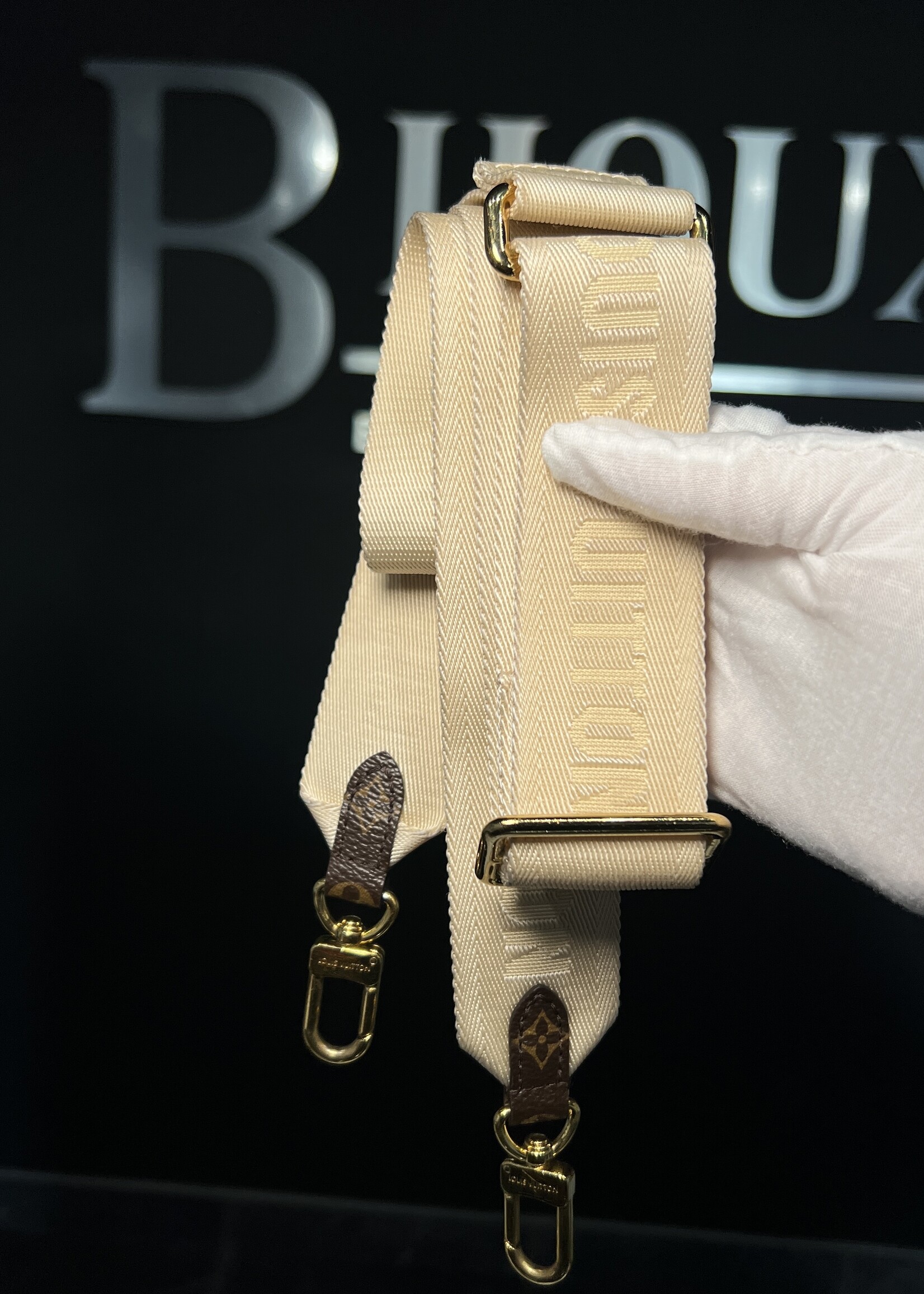 Louis Vuitton SOLD - Louis Vuitton On The Go PM