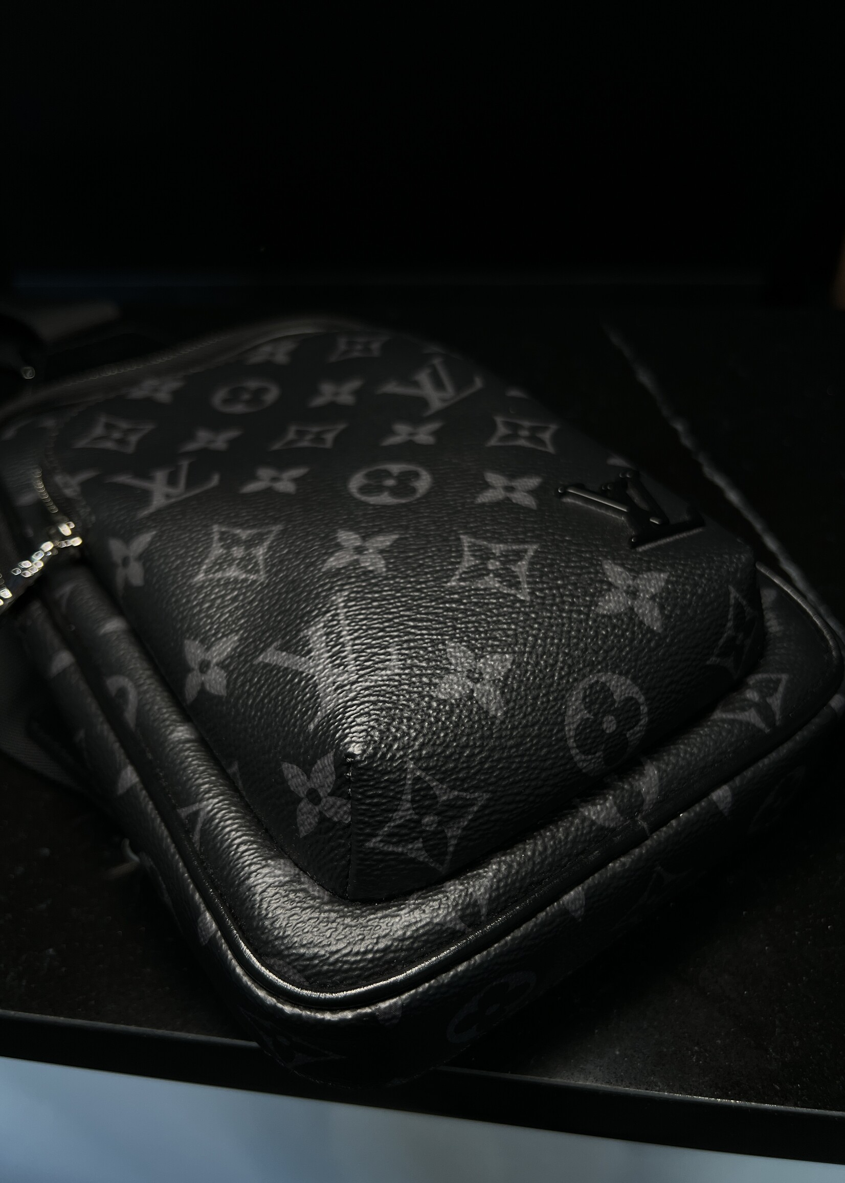 Louis Vuitton SOLD - Louis Vuitton Avenue Sling Bag