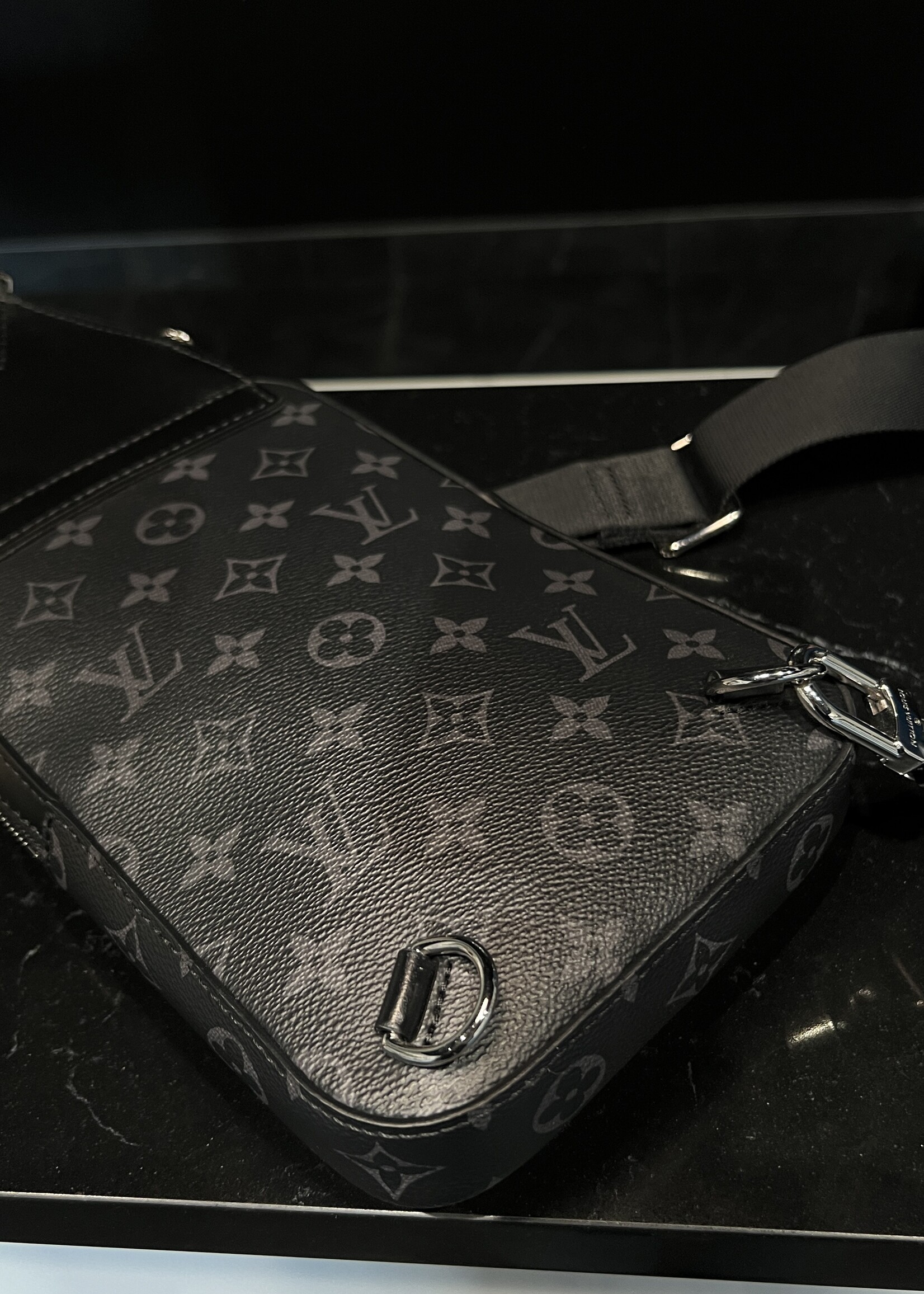 Louis Vuitton SOLD - Louis Vuitton Avenue Sling Bag