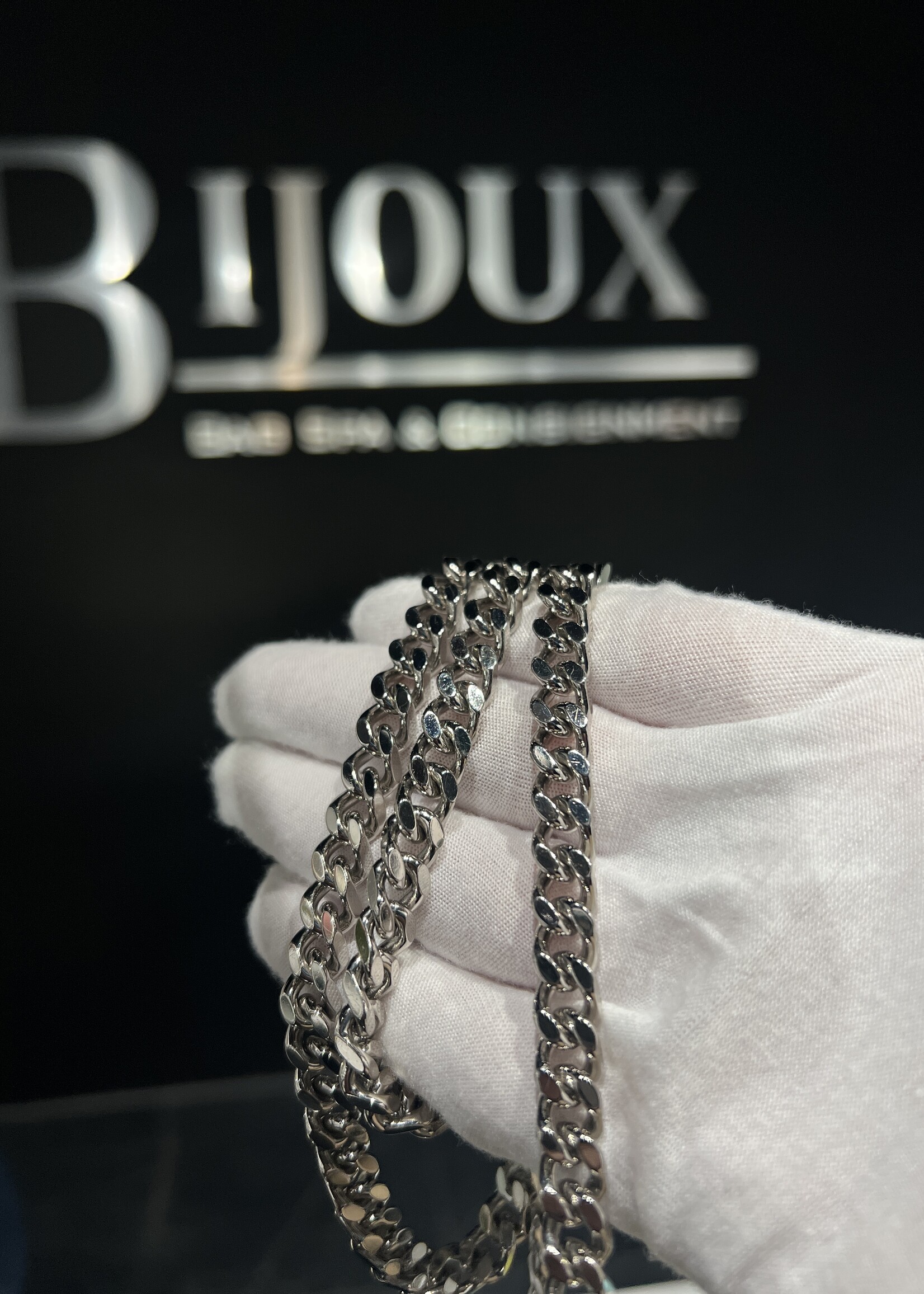 Saint Laurent SOLD - Saint Laurent Medium Chain Kate Bag