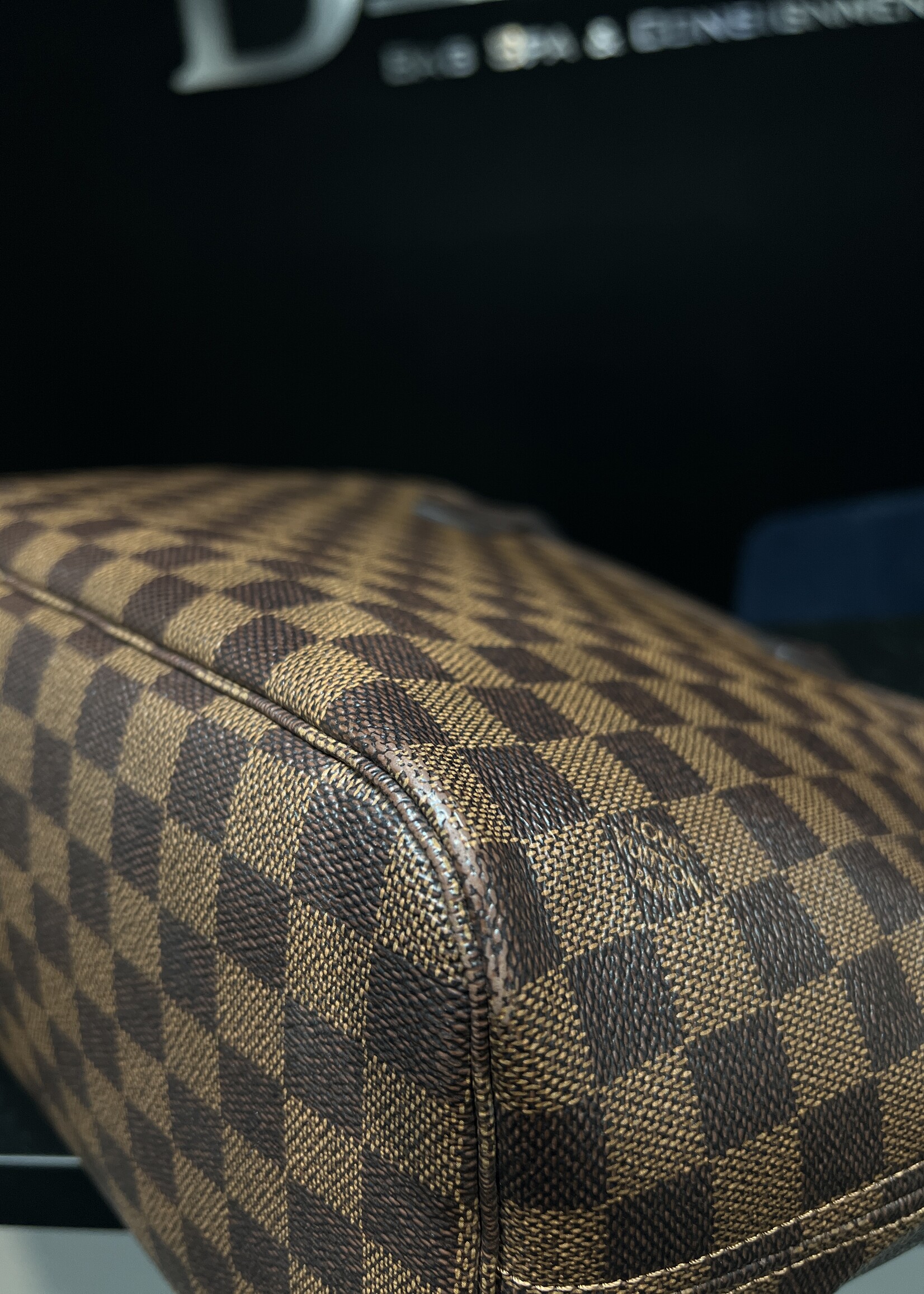 Louis Vuitton SOLD- Louis Vuitton Damier Ebene Neverfull MM