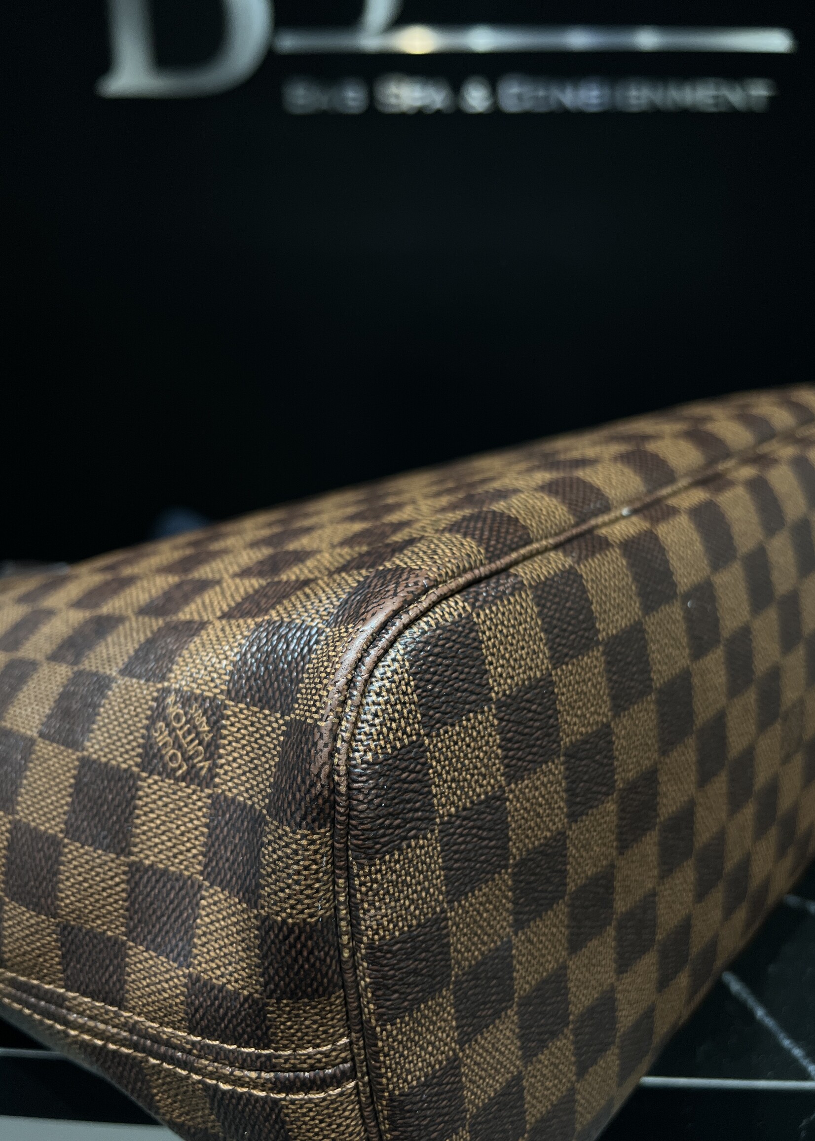 Louis Vuitton SOLD- Louis Vuitton Damier Ebene Neverfull MM