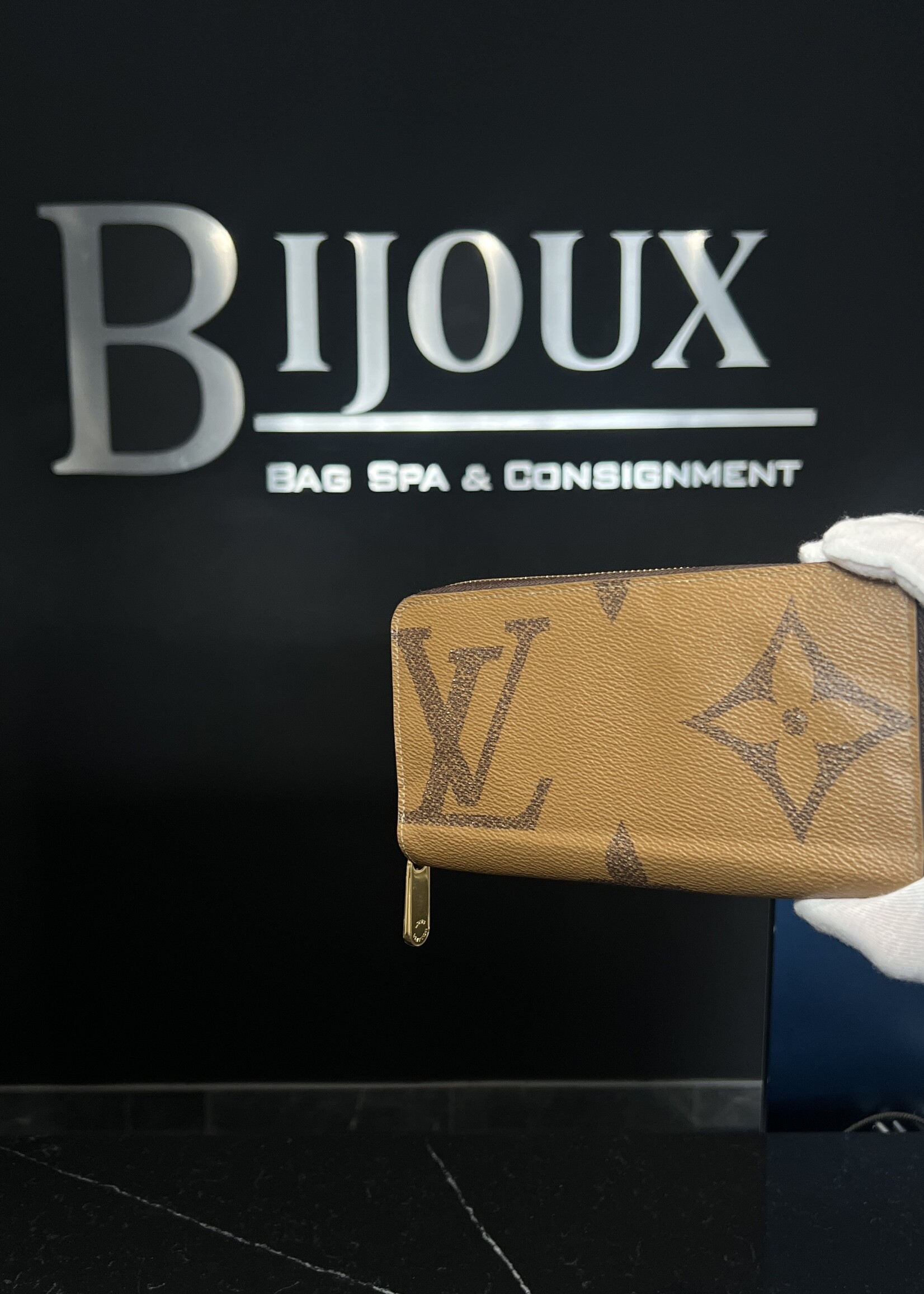 Louis Vuitton SOLD - Louis Vuitton Reverse Zip Wallet
