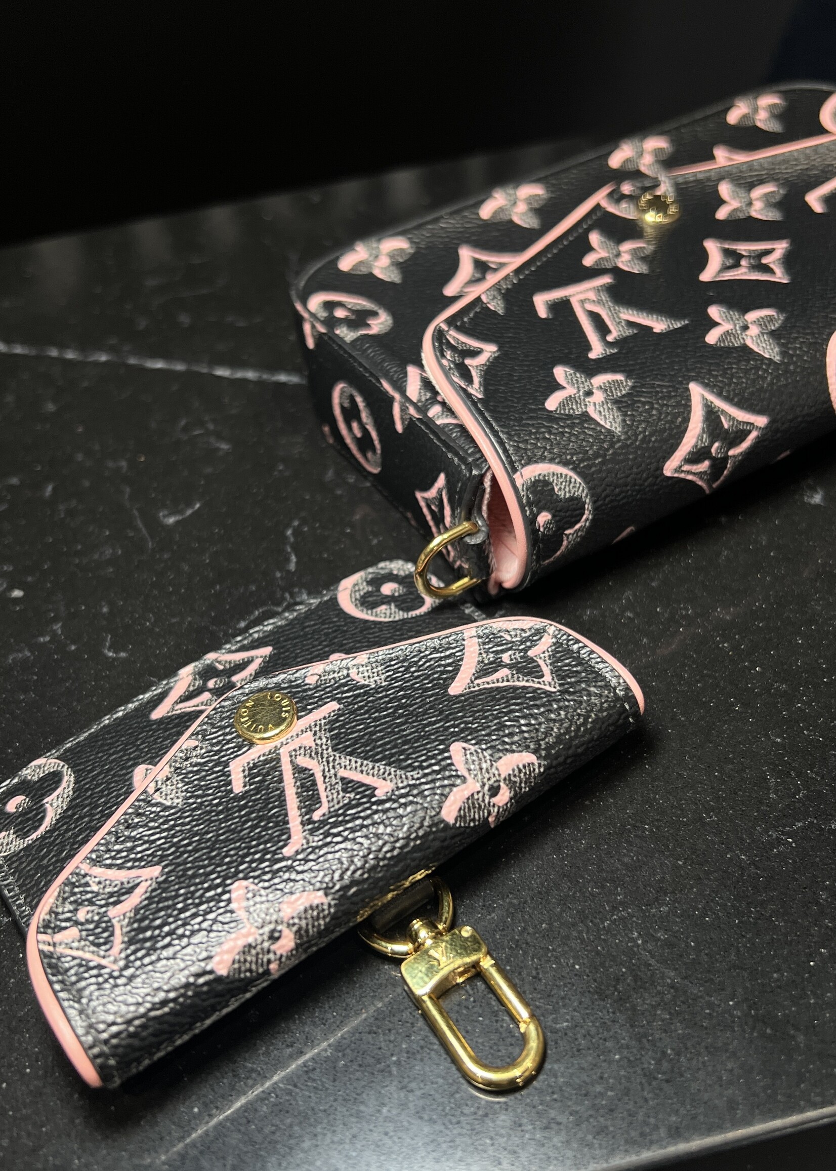 Louis Vuitton SOLD - Louis Vuitton Monogram Fall For You Felicie Strap & Go Black