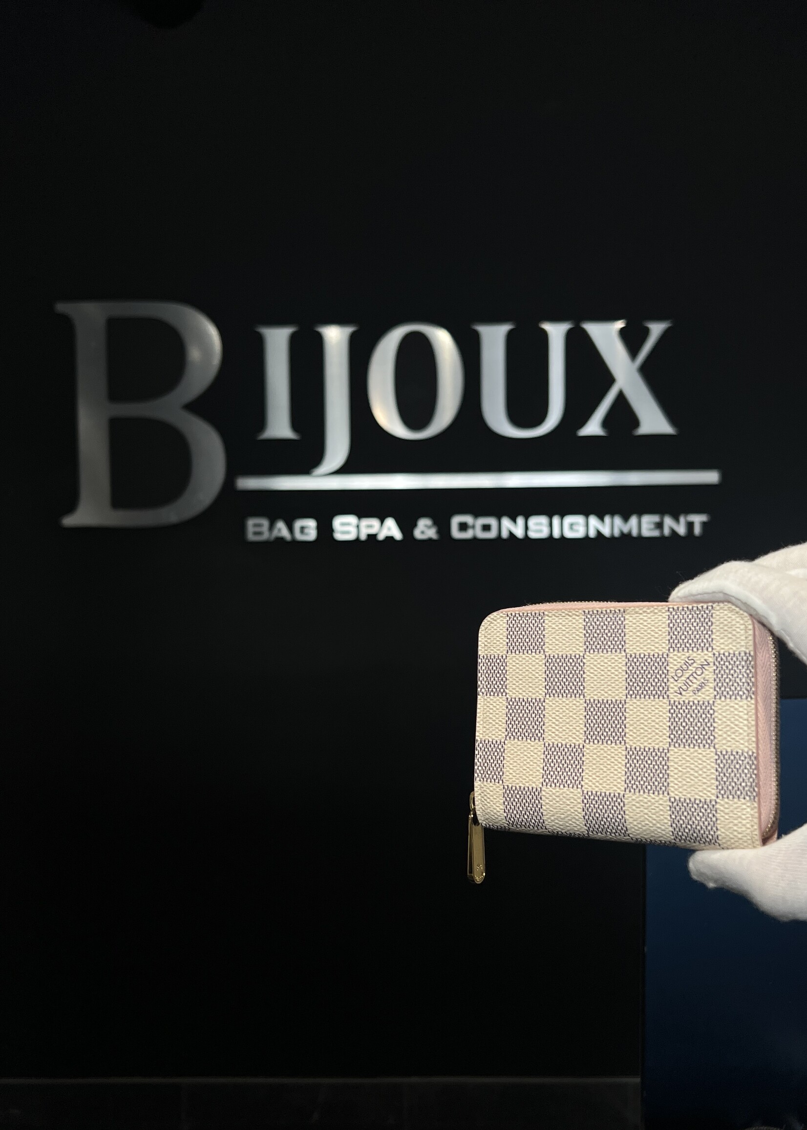 Louis Vuitton Louis Vuitton Damier Azur Zippy Coin Purse