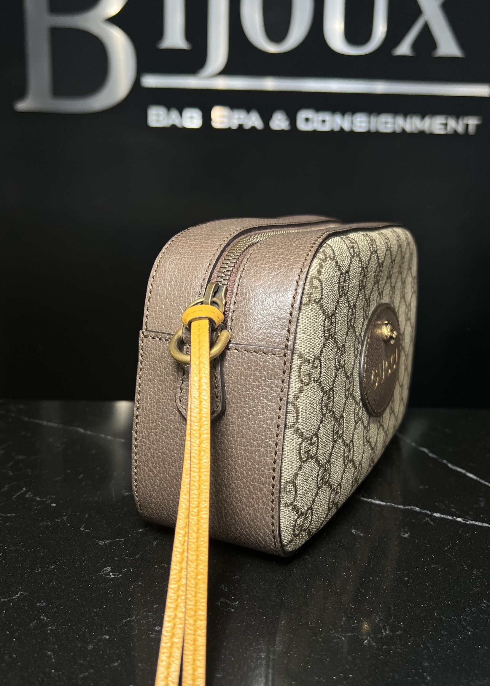 Gucci Gucci Neo GG Messenger