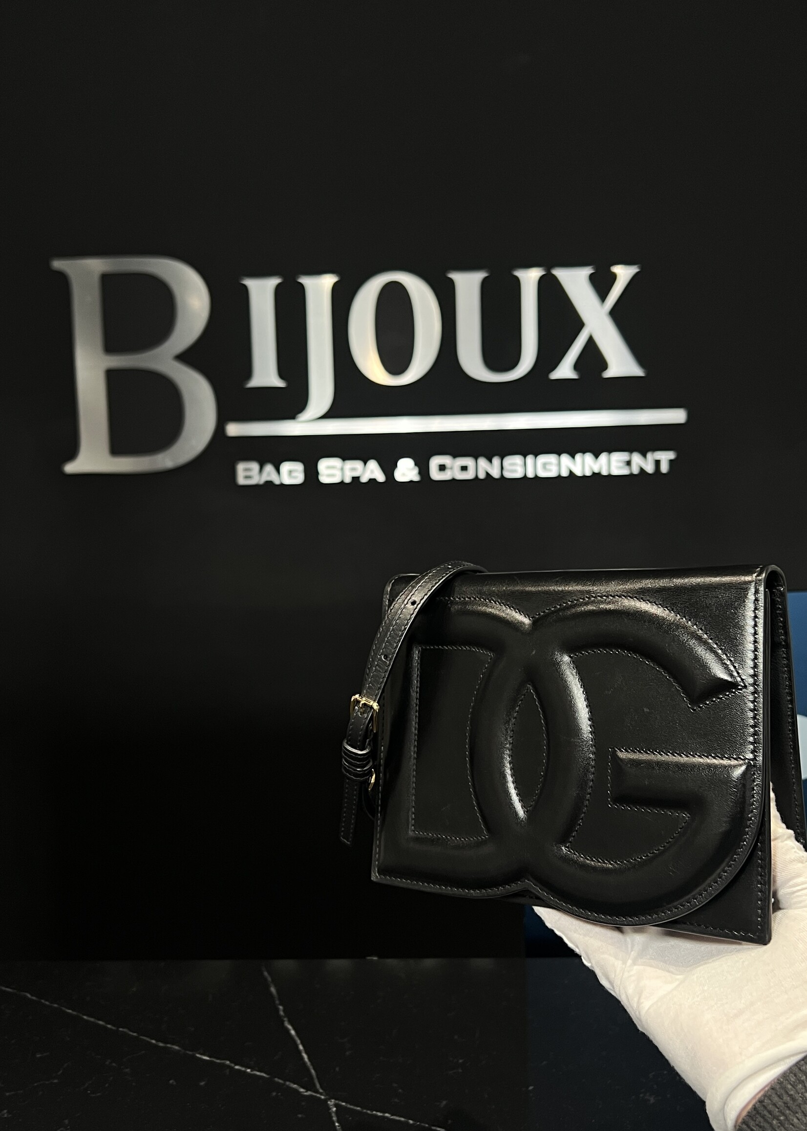 Dolce & Gabbana Dolce & Gabbana DG Logo Fall Leather Crossbody