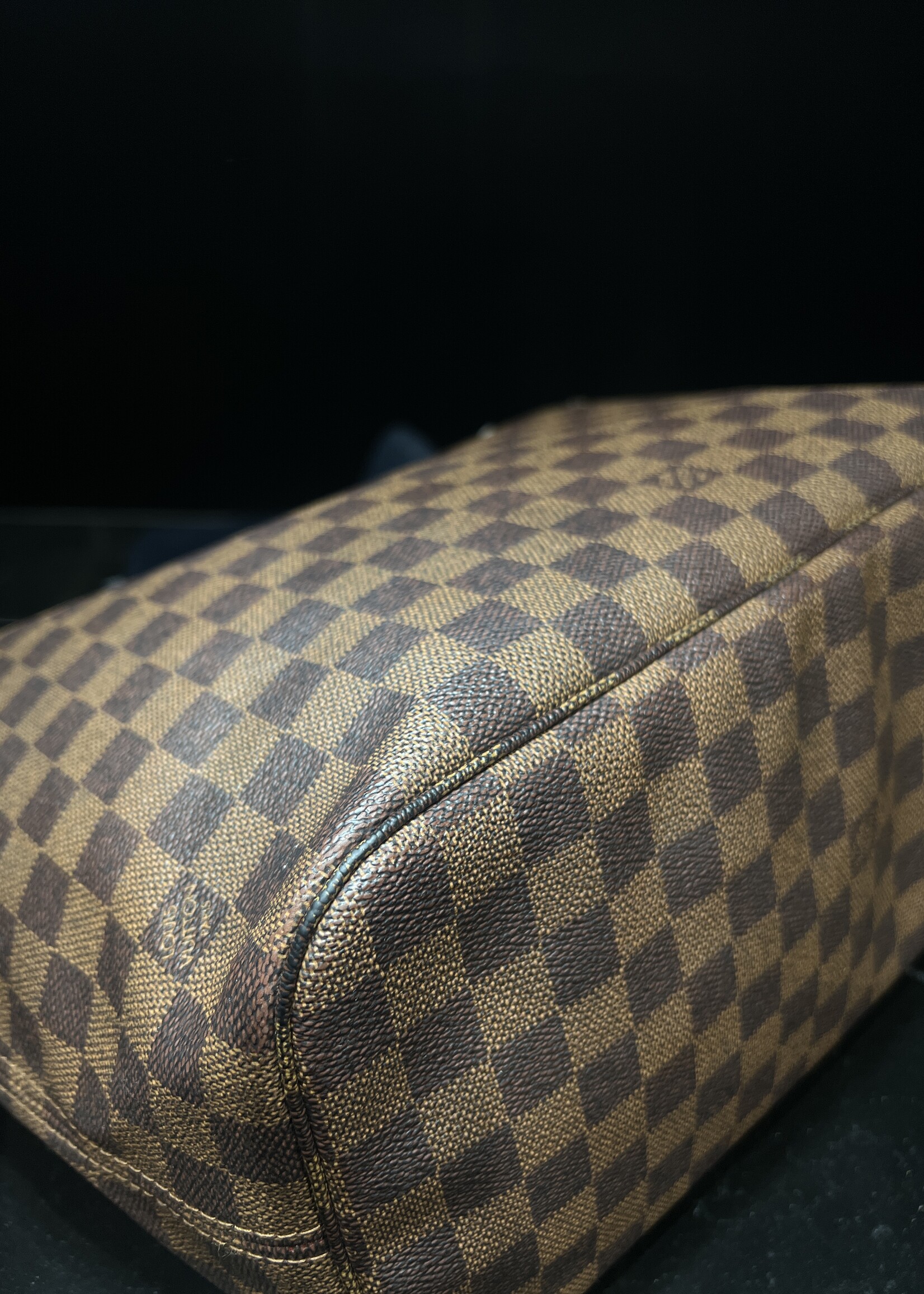Louis Vuitton SOLD - Louis Vuitton Damier Ebene Neverfull MM