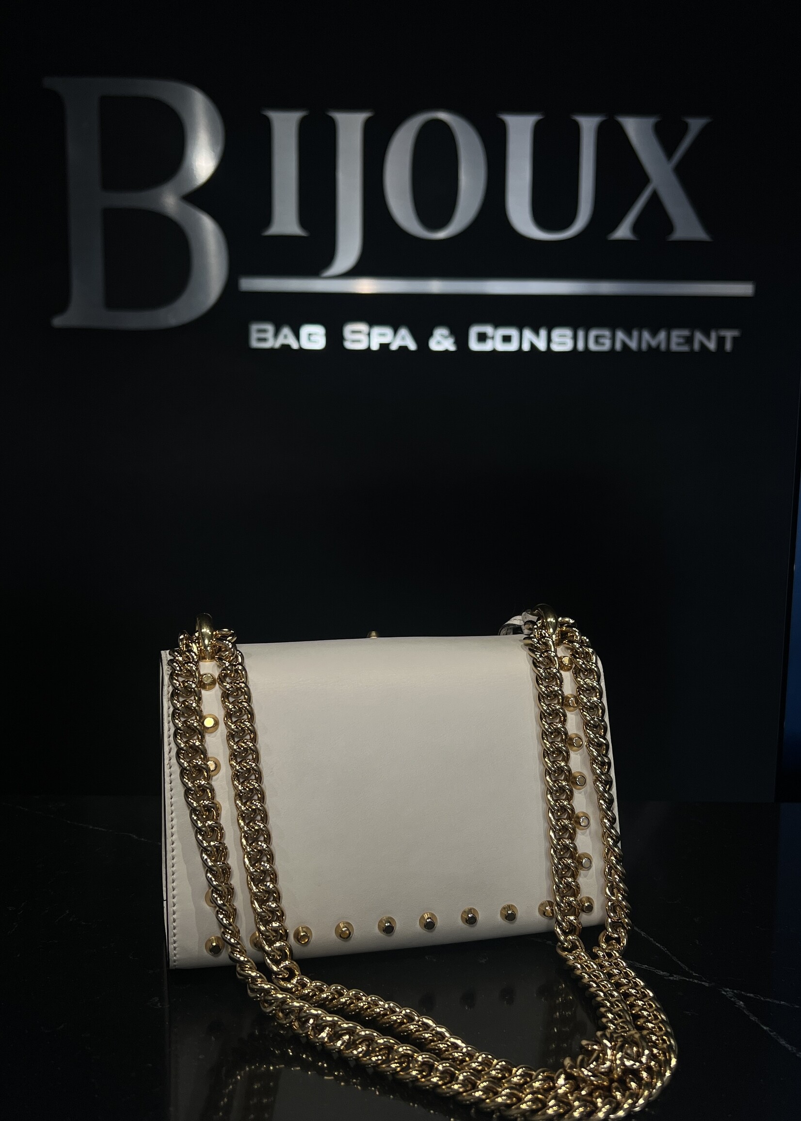 Gucci Gucci White Pearl Studded Padlock Shoulder Bag