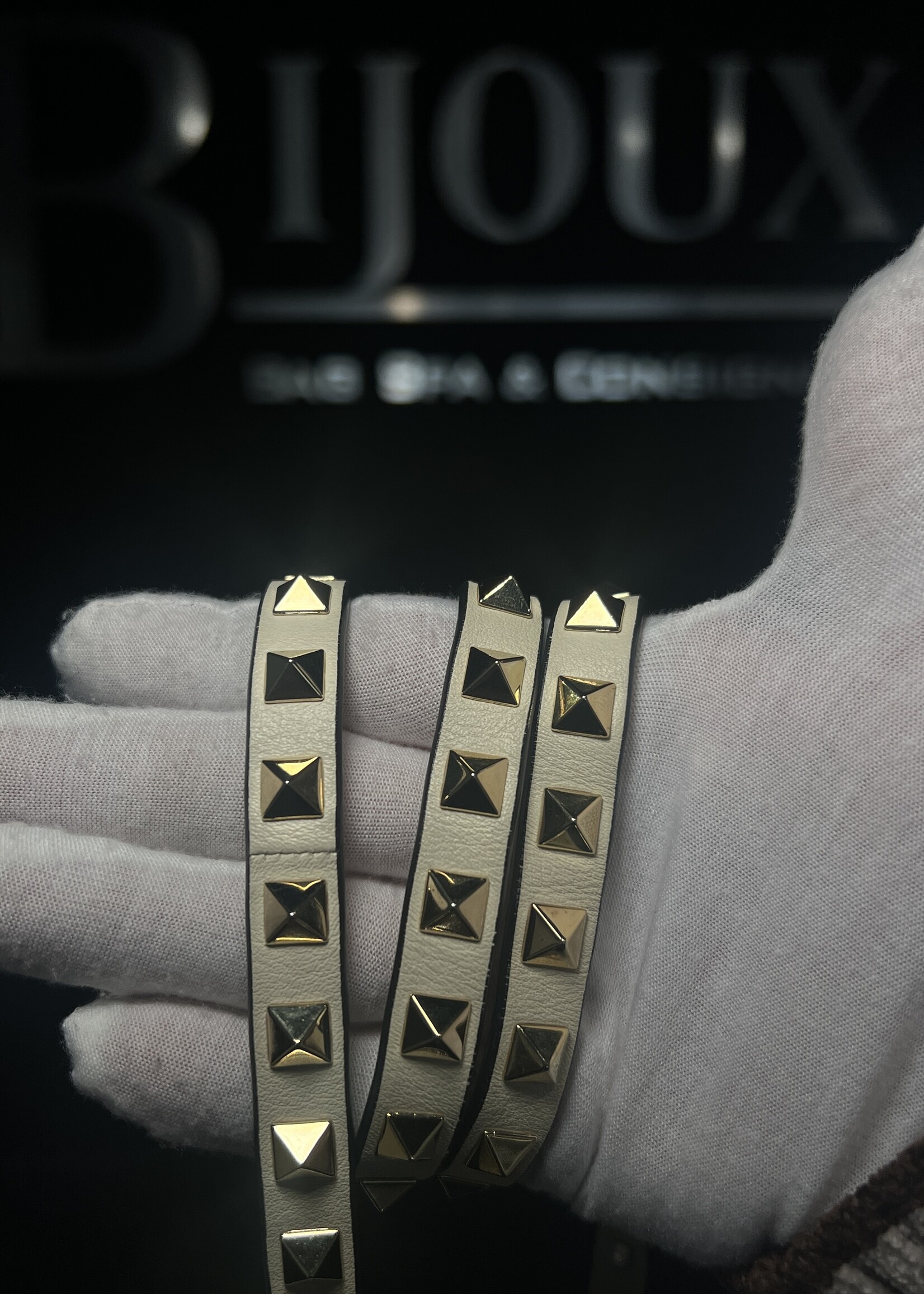 Valentino Valentino Rockstud Small White Tote