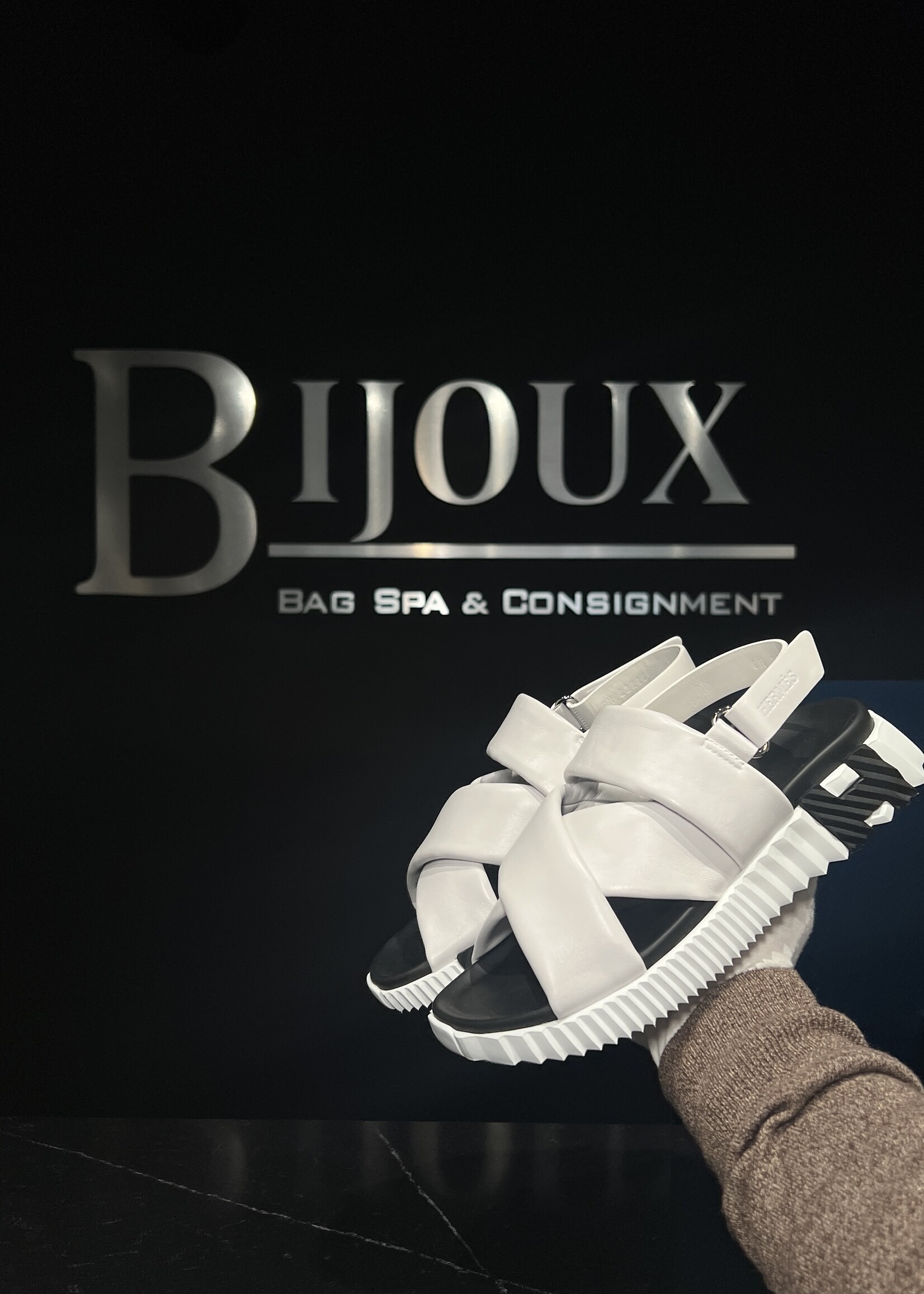 Hermes Hermes Electric Slingback Sandals - 8