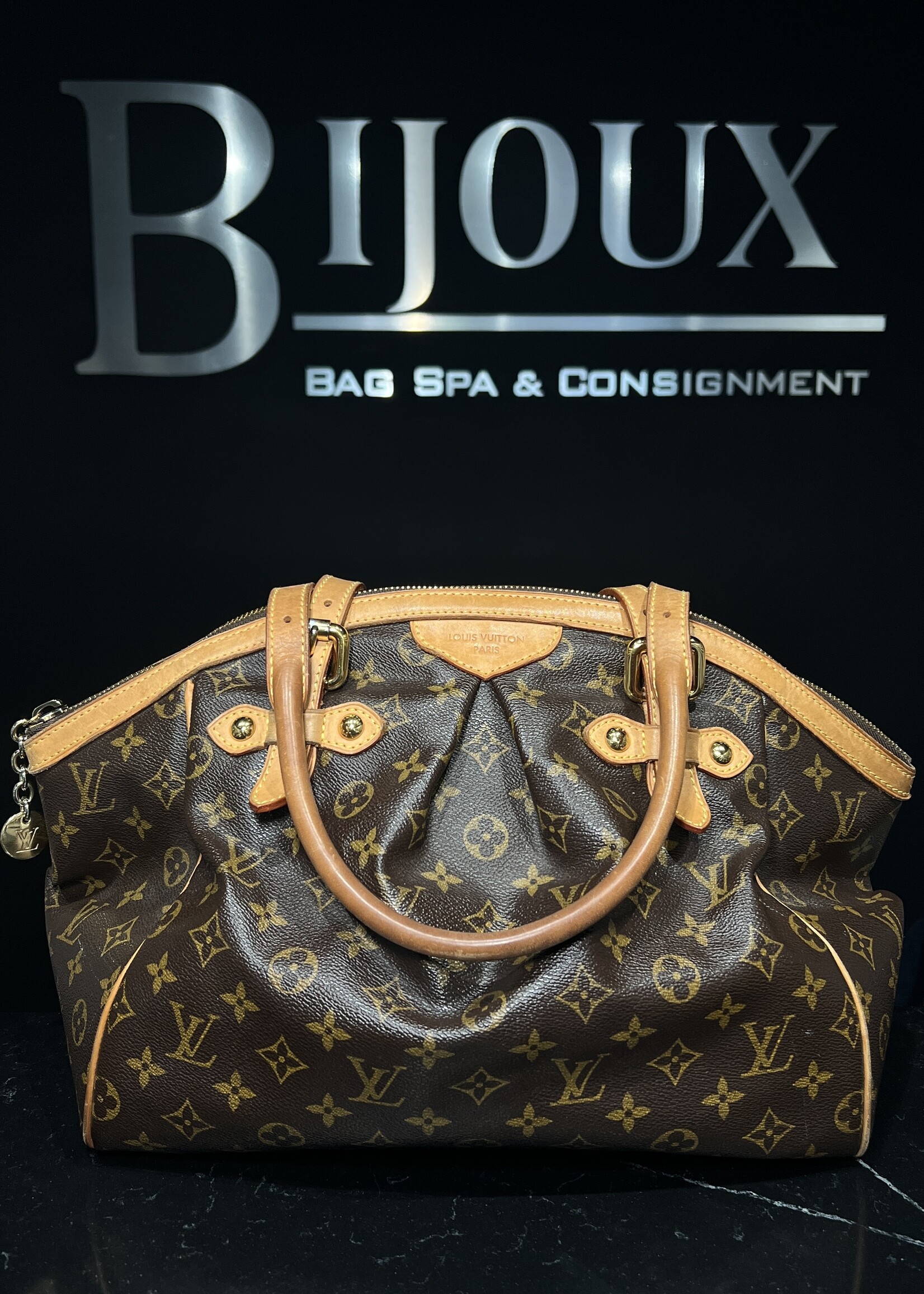 Louis Vuitton SOLD - Louis Vuitton Tivoli MM