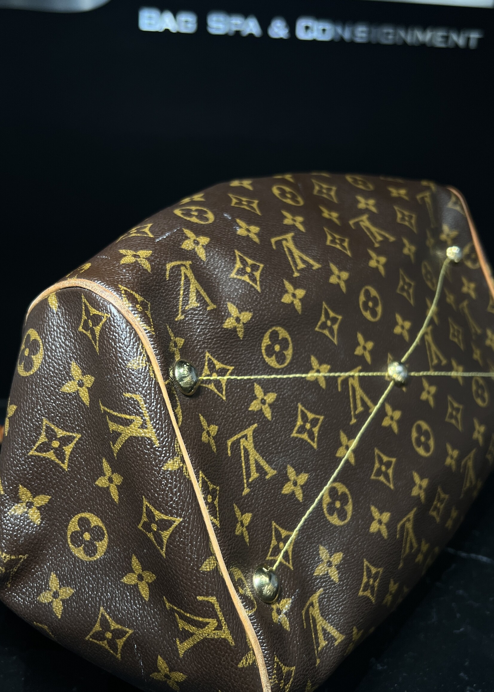 Louis Vuitton Louis Vuitton Tivoli MM