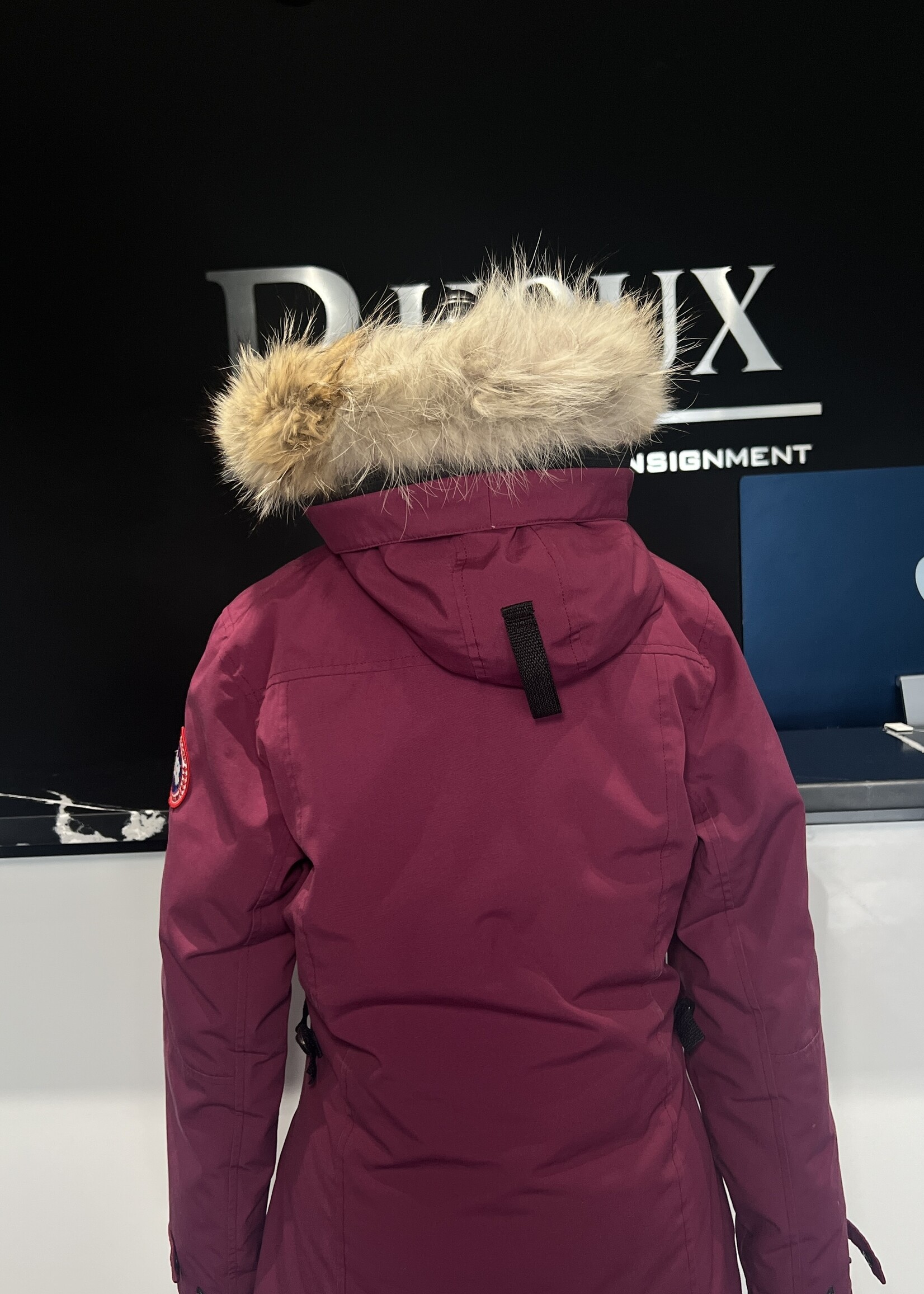 SOLD- Canada Goose Kensington Parka - M