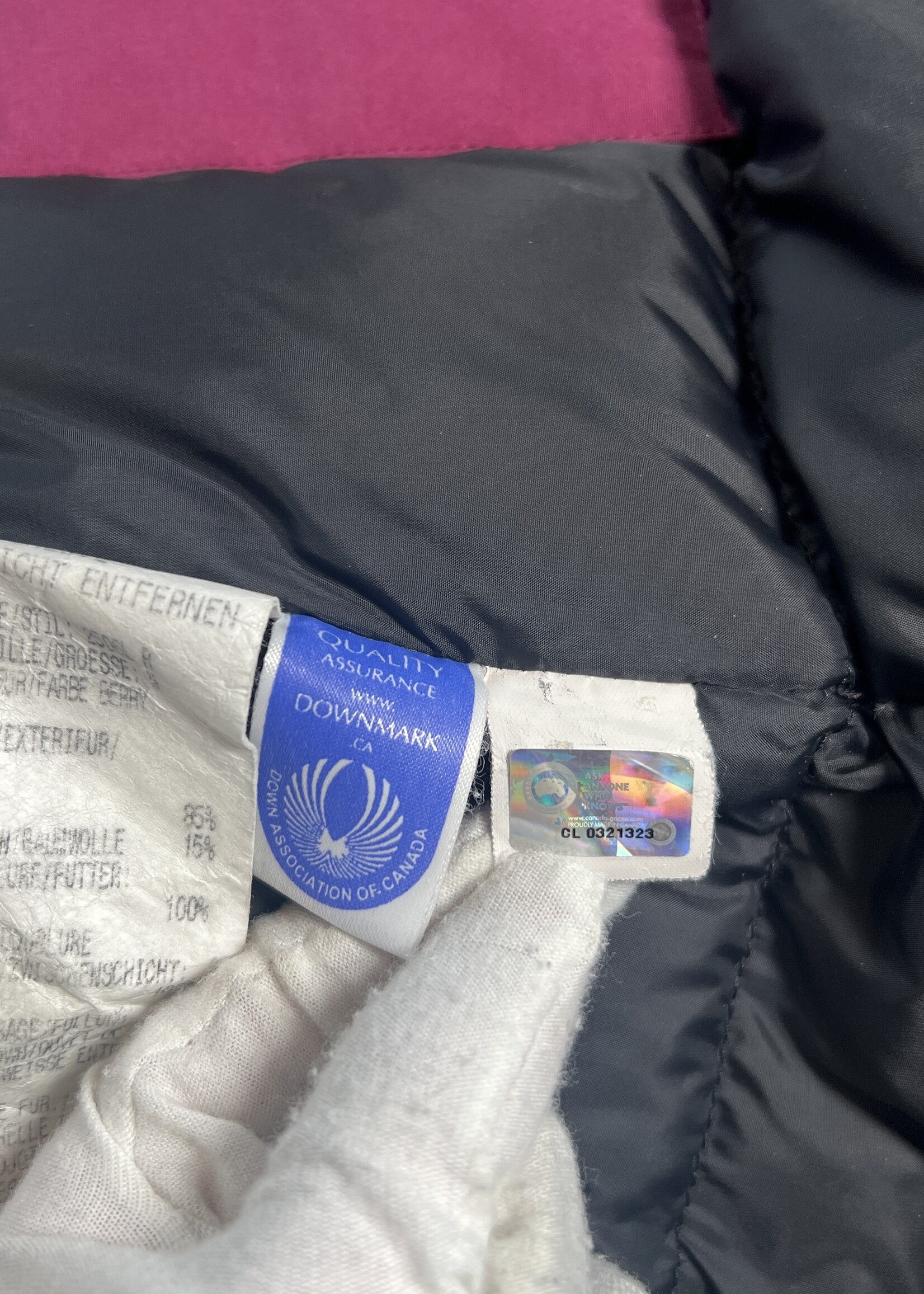 SOLD- Canada Goose Kensington Parka - M