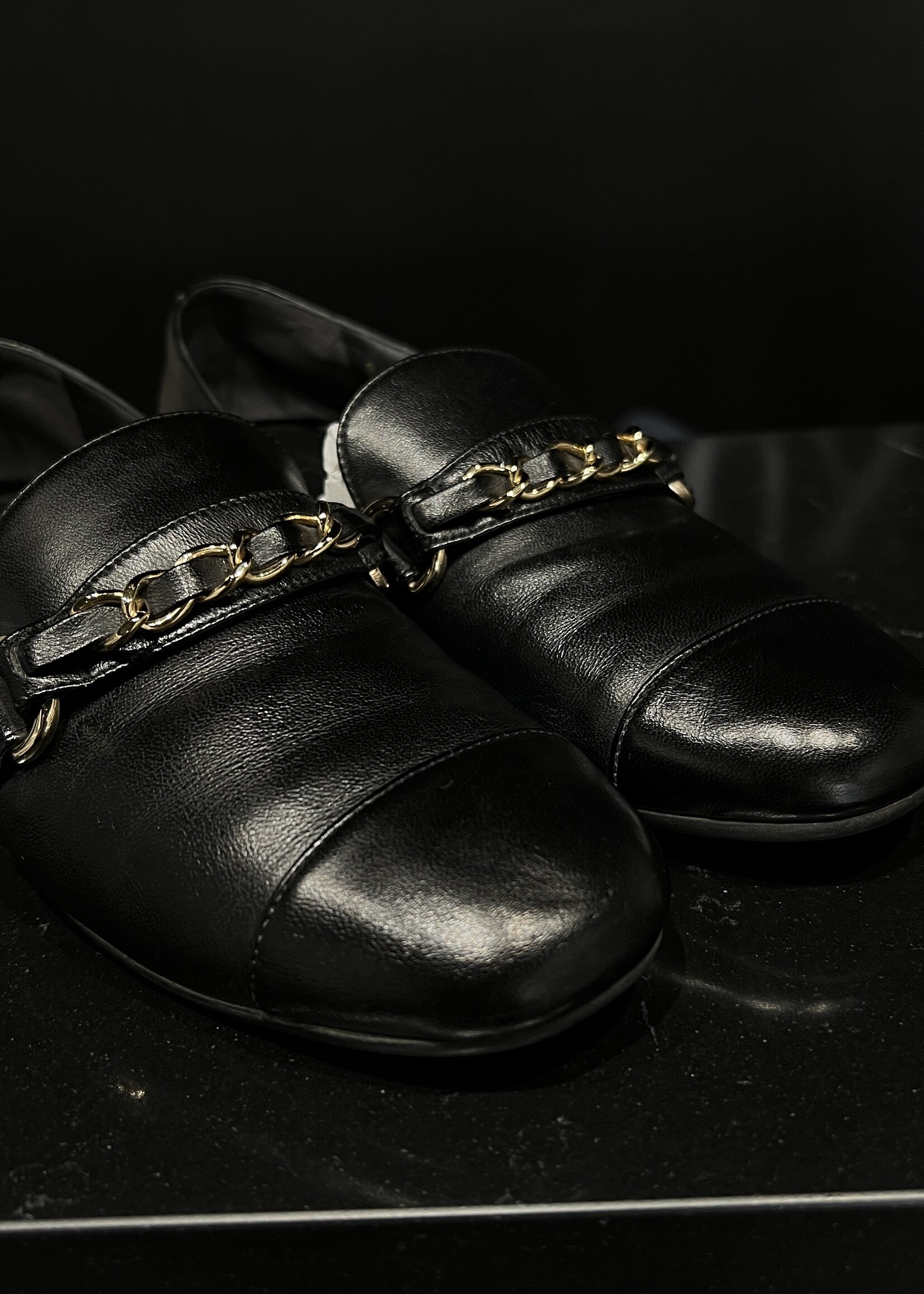 Chanel Chanel Chain Loafers - 38