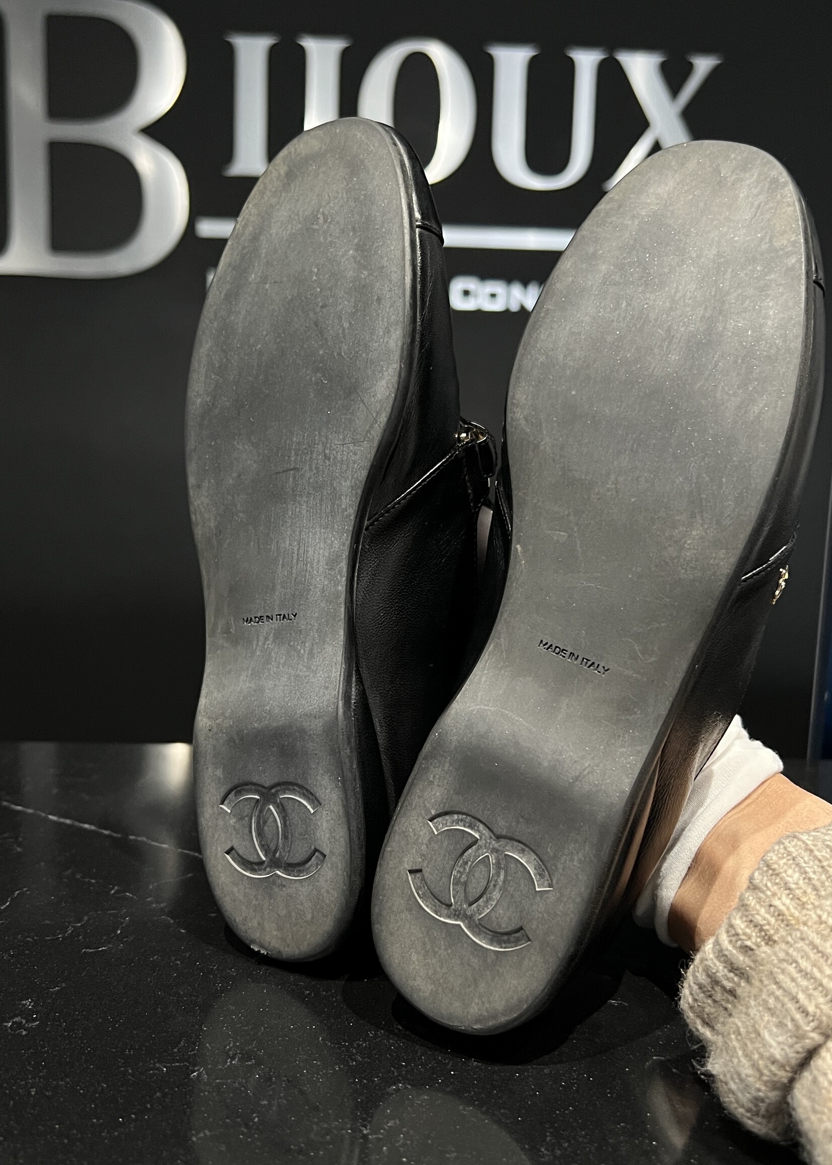 Chanel Chanel Chain Loafers - 38