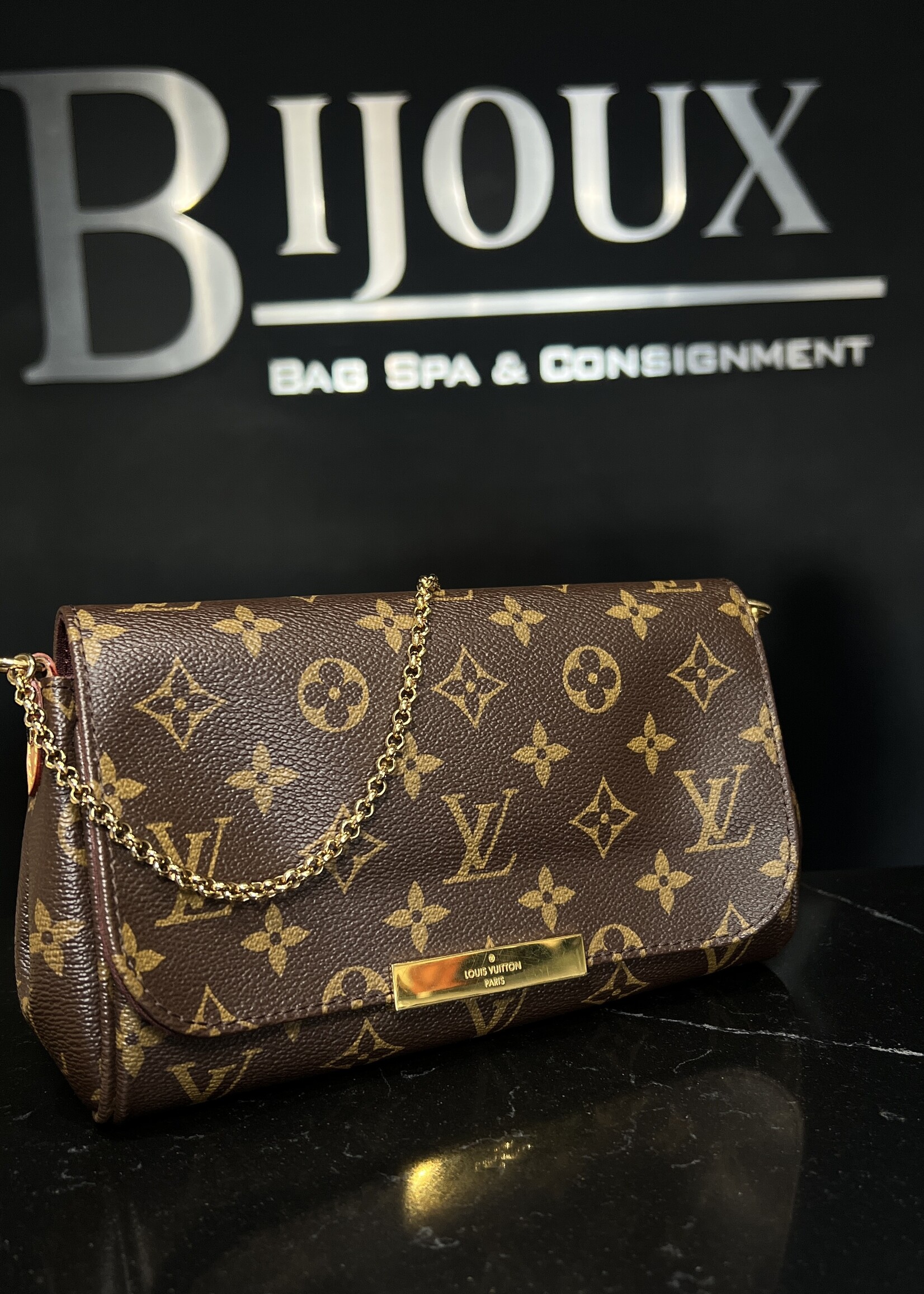 Louis Vuitton SOLD- Louis Vuitton Favourite PM