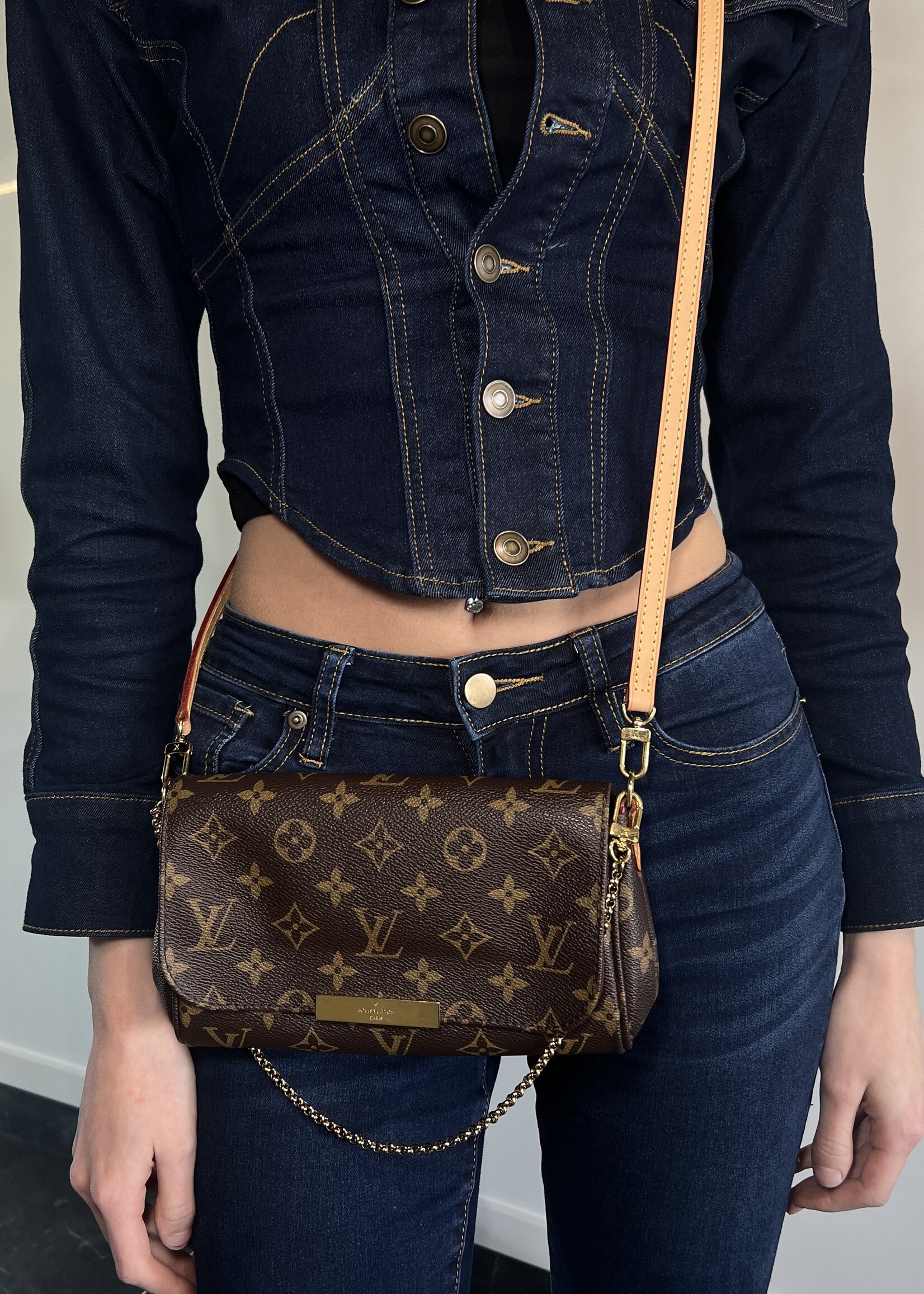 Louis Vuitton SOLD- Louis Vuitton Favourite PM