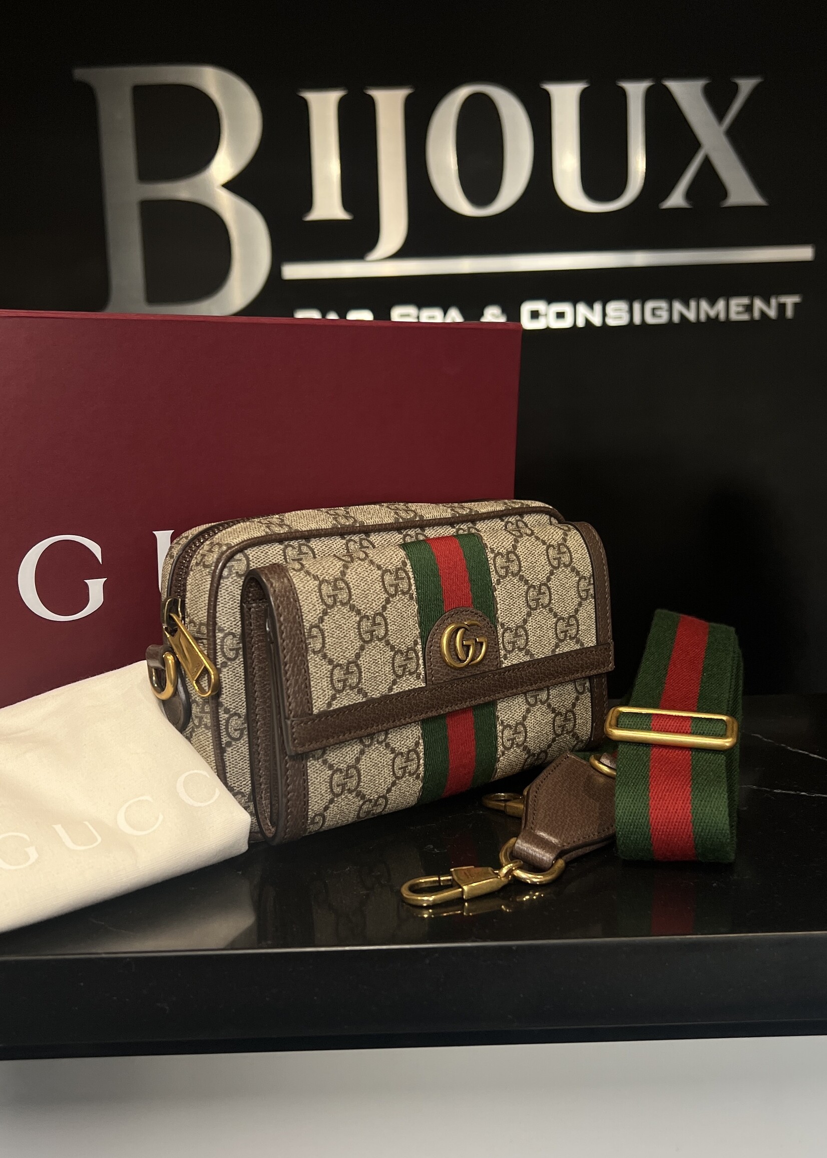 Gucci Gucci Mini Ophidia Messenger Bag