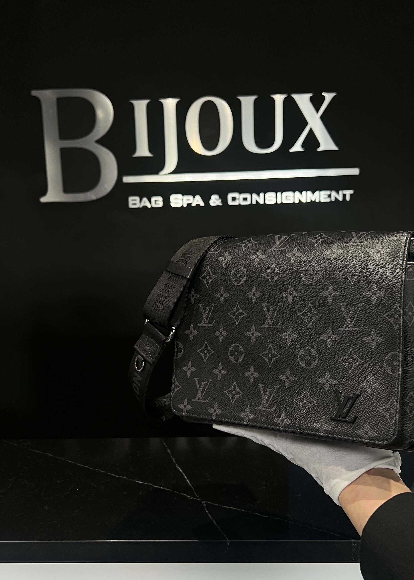 Louis Vuitton SOLD - Louis Vuitton District PM Eclipse