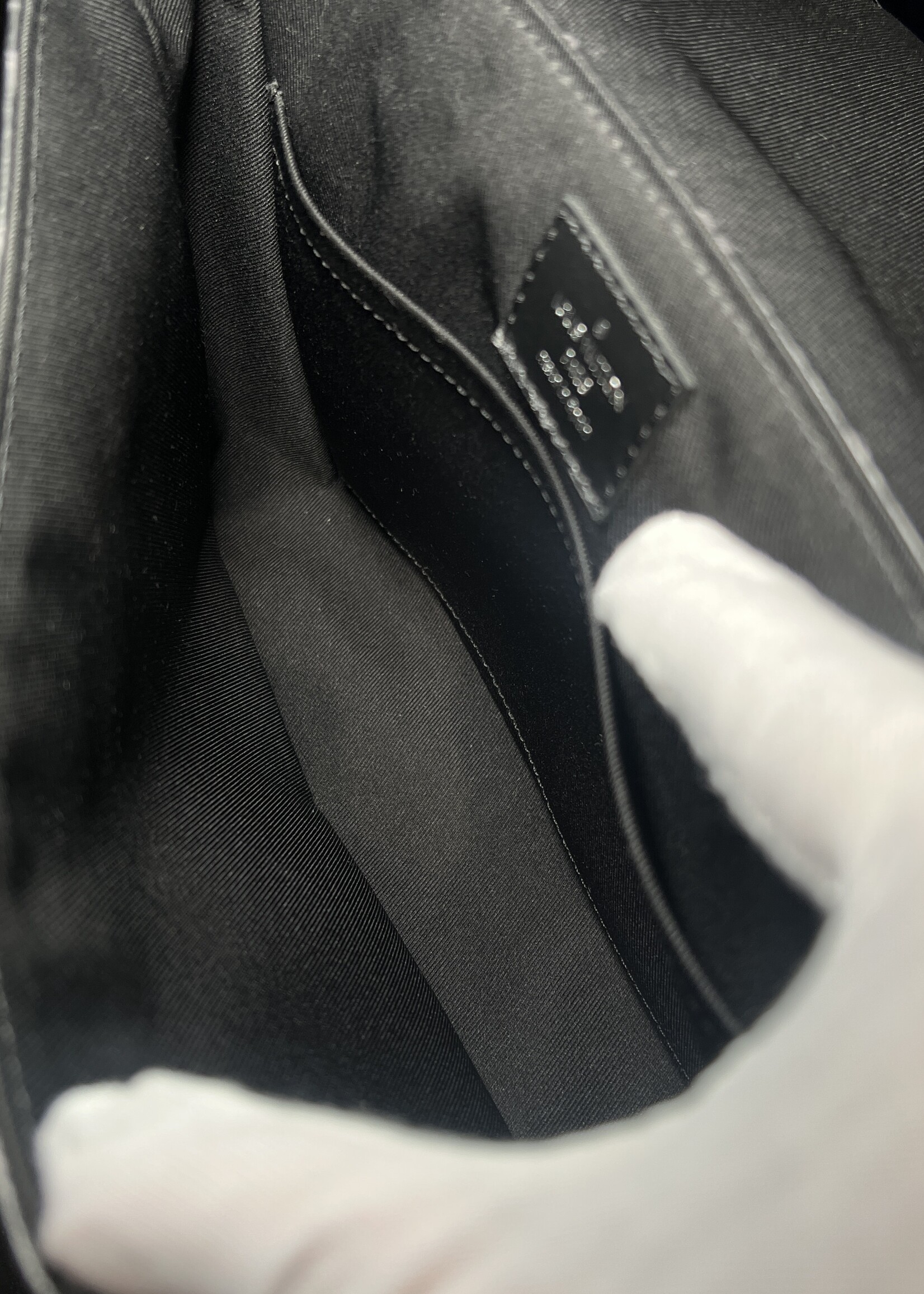 Louis Vuitton Louis Vuitton District PM Eclipse