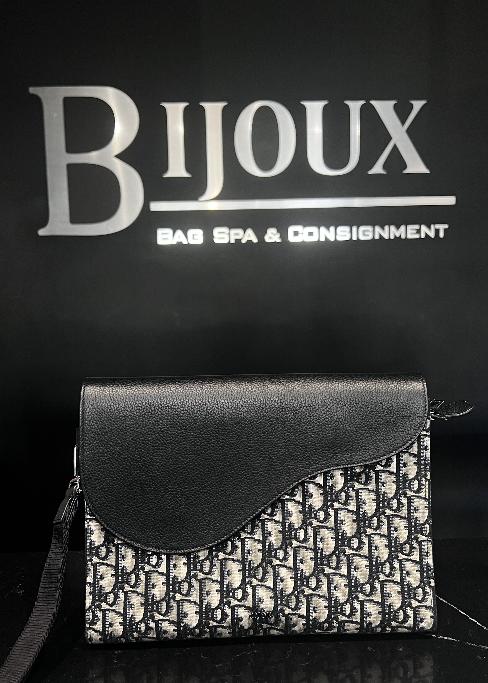 Christian Dior SOLD- Christian Dior Saddle A5 Triangle Pouch