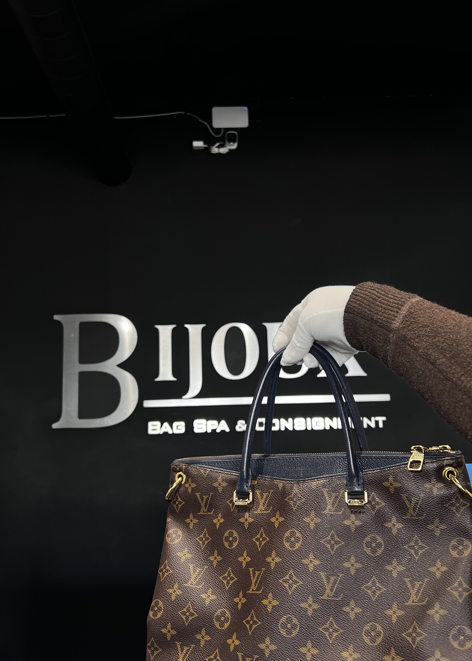 Louis Vuitton SOLD - Louis Vuitton Navy Pallas