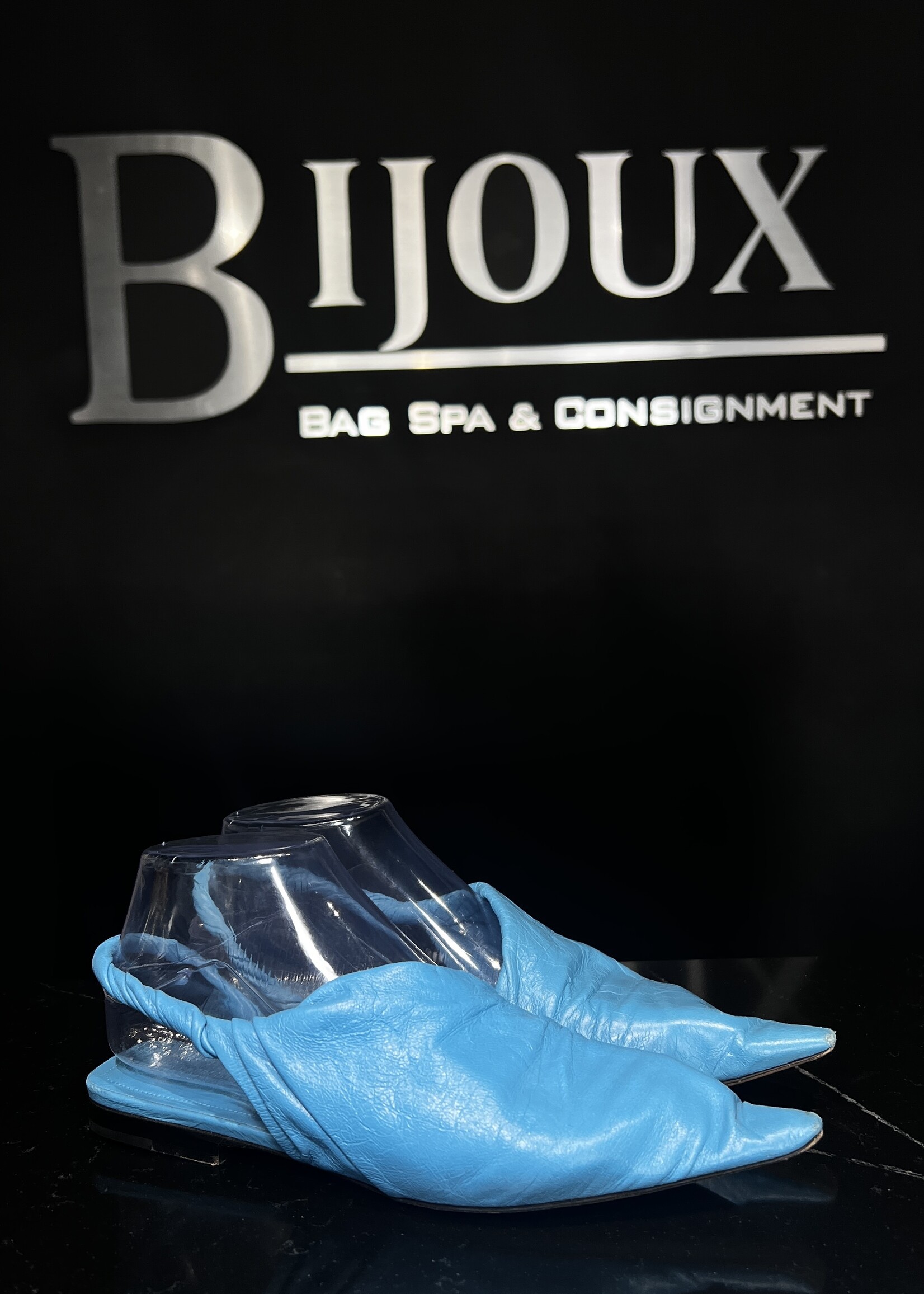 Bottega Veneta Bottega Veneta Pointed Toe Twist Slingback Flats 36