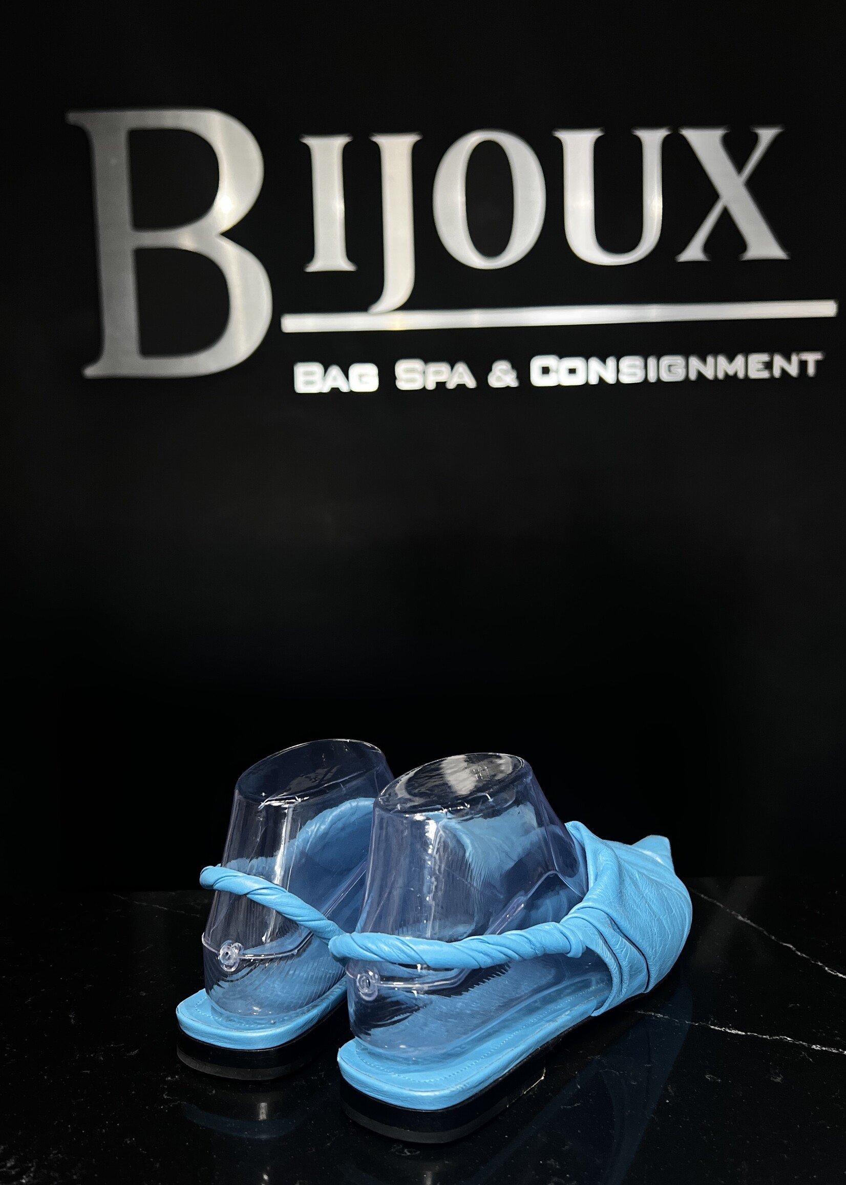 Bottega Veneta Bottega Veneta Pointed Toe Twist Slingback Flats 36