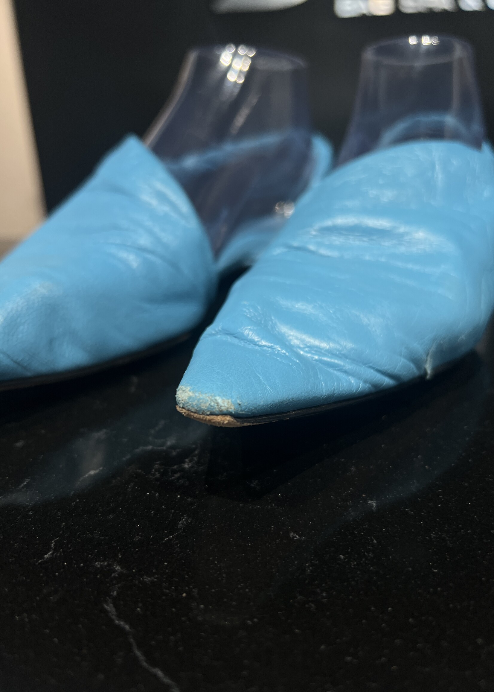 Bottega Veneta Bottega Veneta Pointed Toe Twist Slingback Flats 36