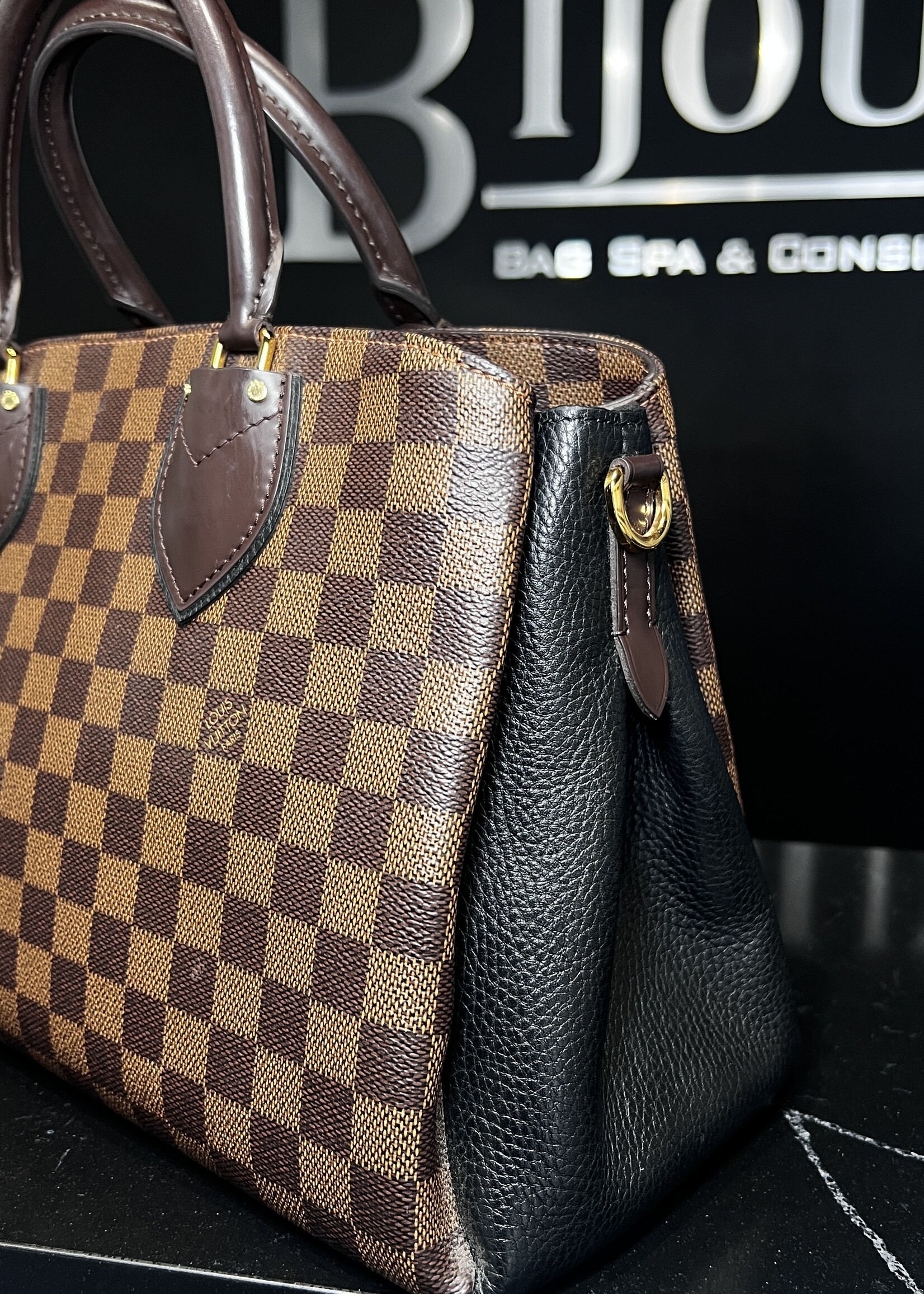 Louis Vuitton Louis Vuitton Normandy MM