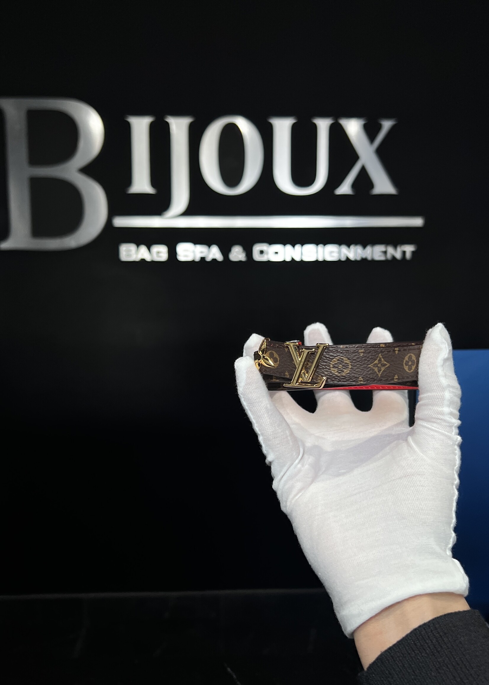 Louis Vuitton SOLD- Louis Vuitton Pretty Reversible Belt