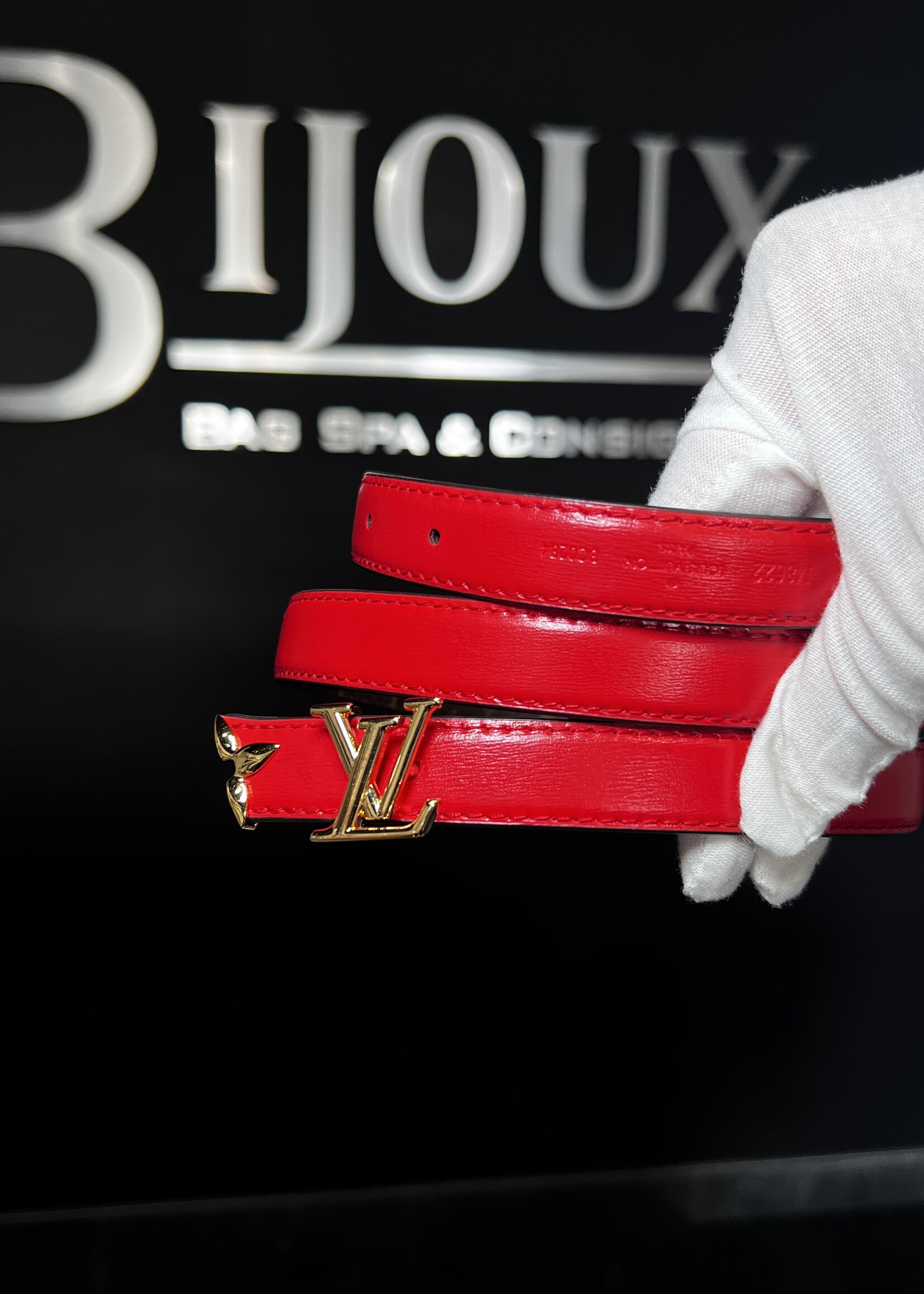 Louis Vuitton SOLD- Louis Vuitton Pretty Reversible Belt