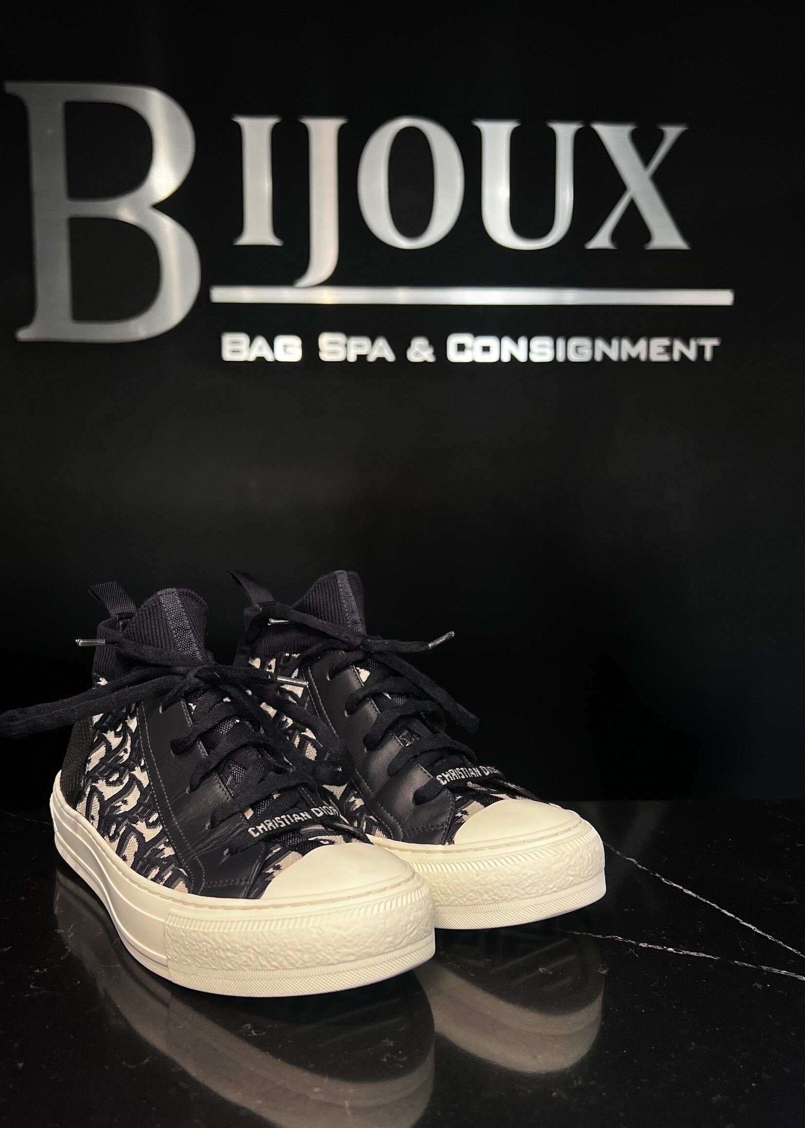 Christian Dior Dior Walkin Sneakers