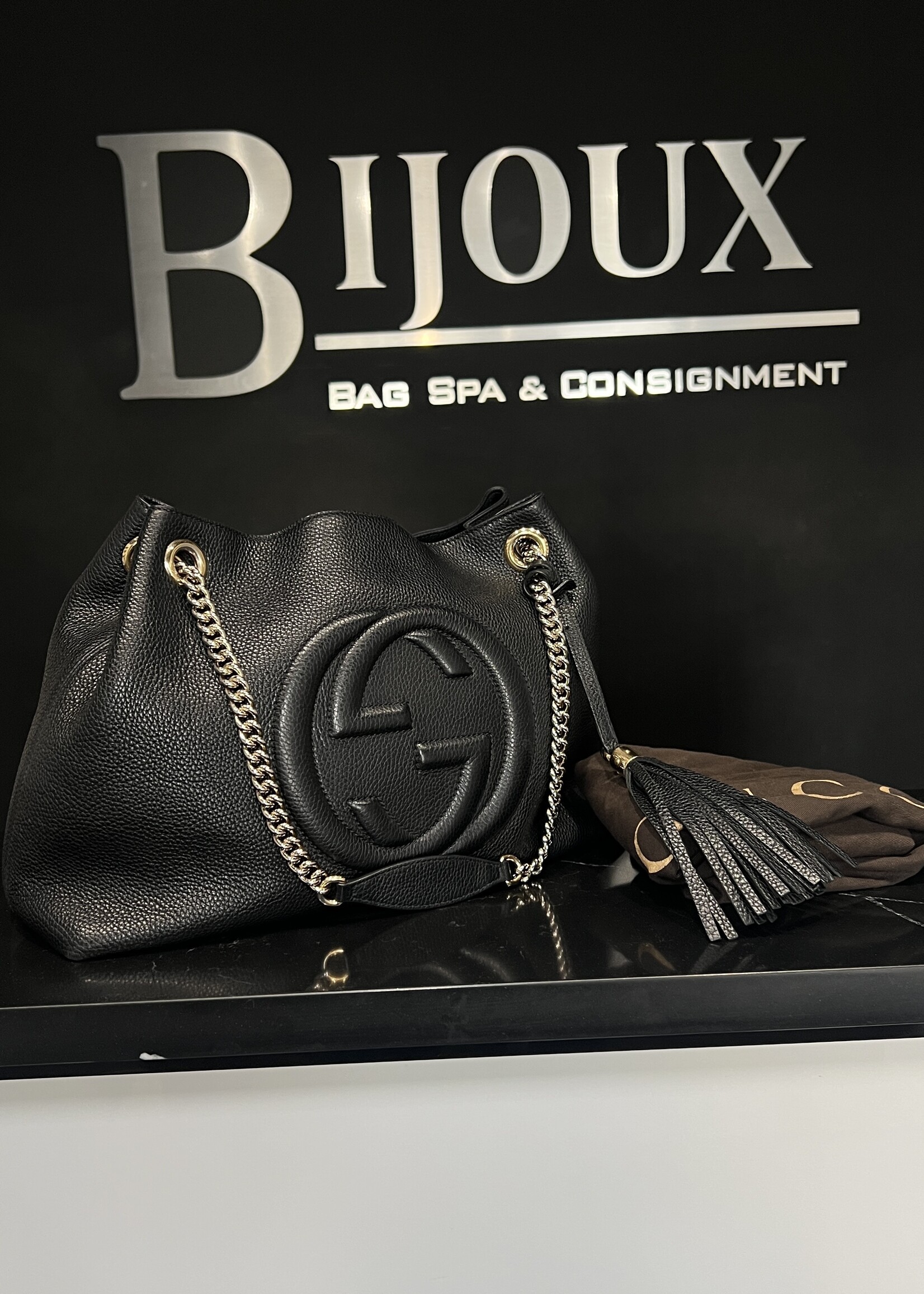 Gucci SOLD - Gucci Soho Black Chain