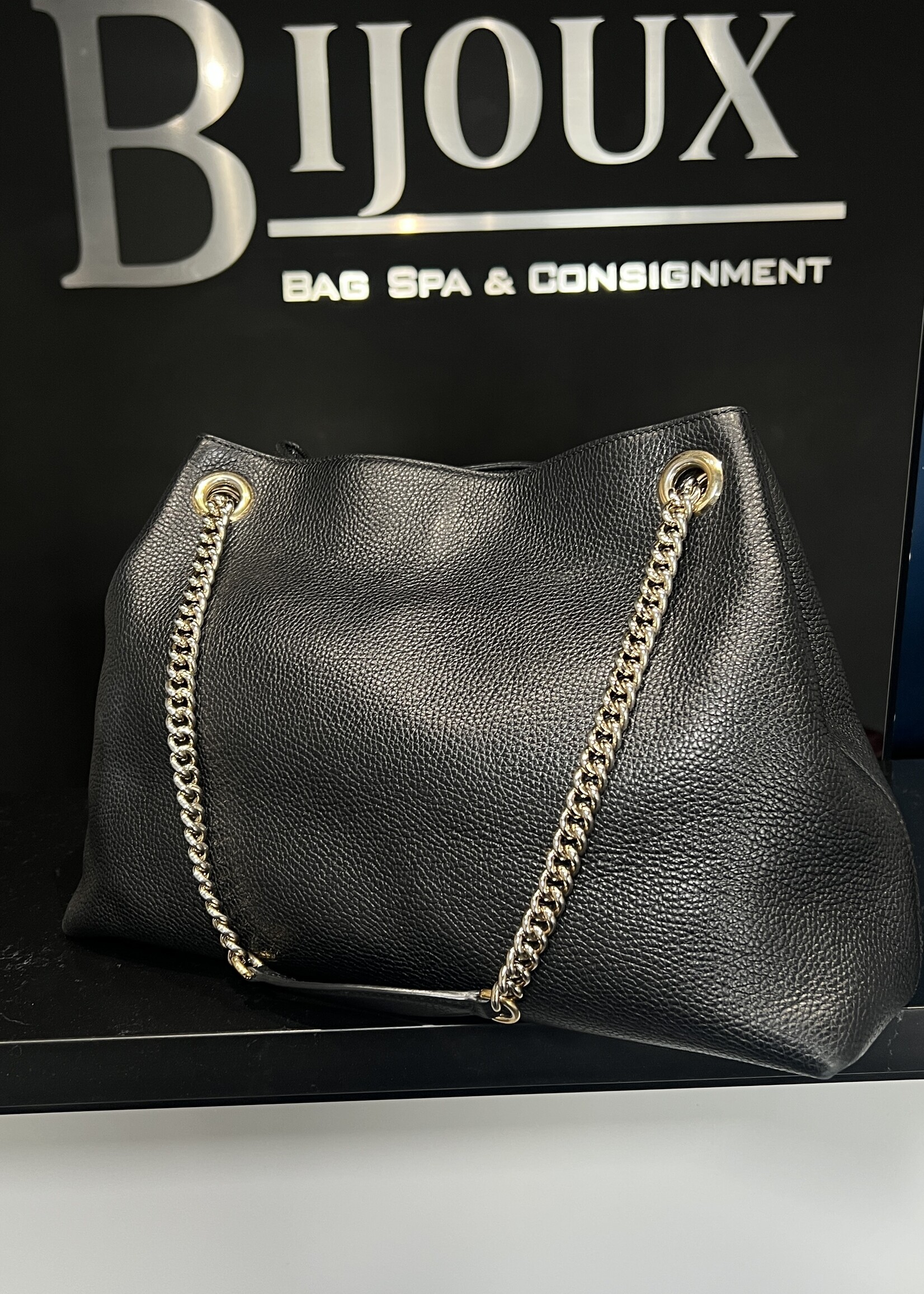 Gucci SOLD - Gucci Soho Black Chain