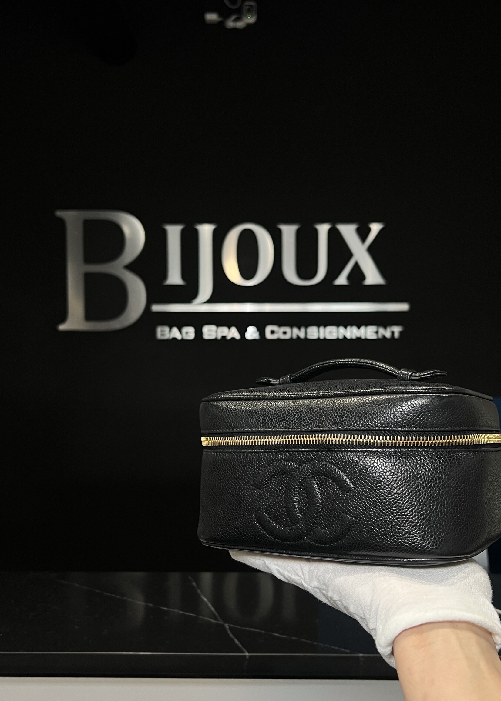 Chanel Chanel Caviar Vanity