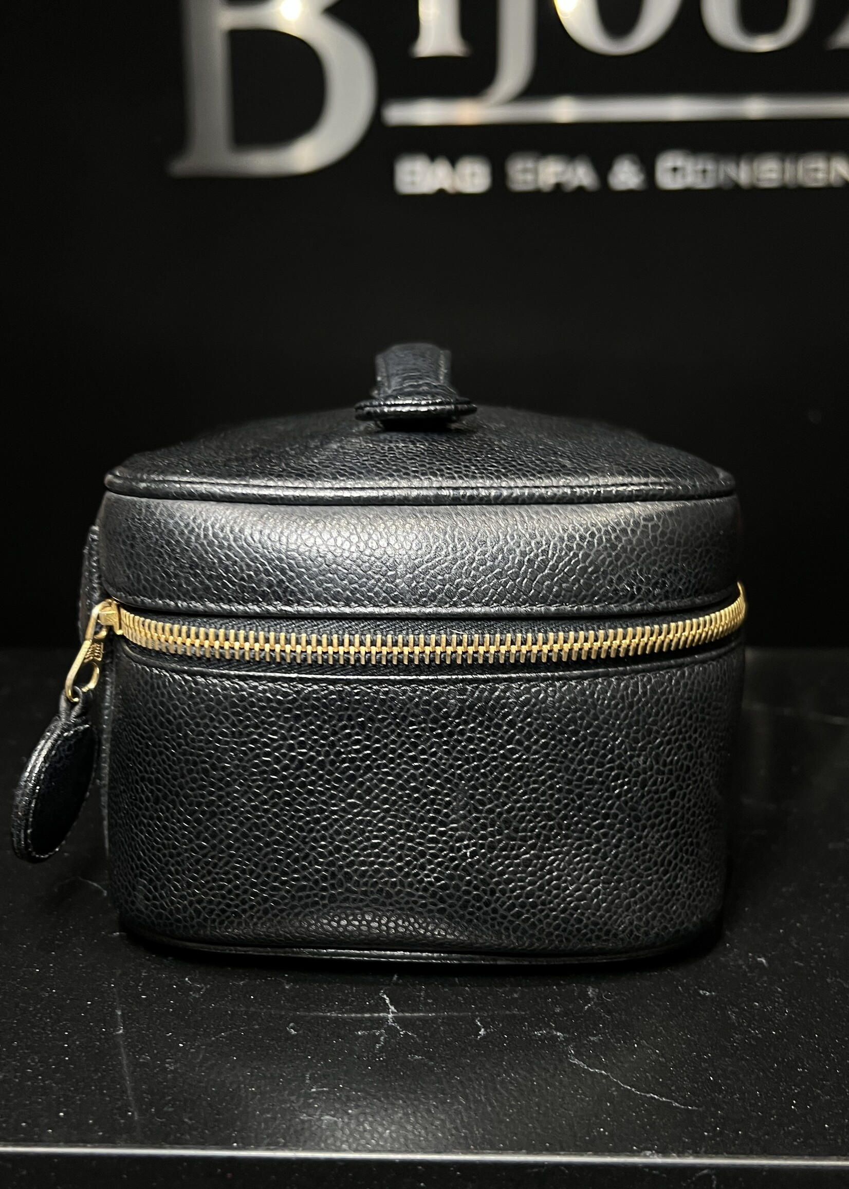 Chanel Chanel Caviar Vanity