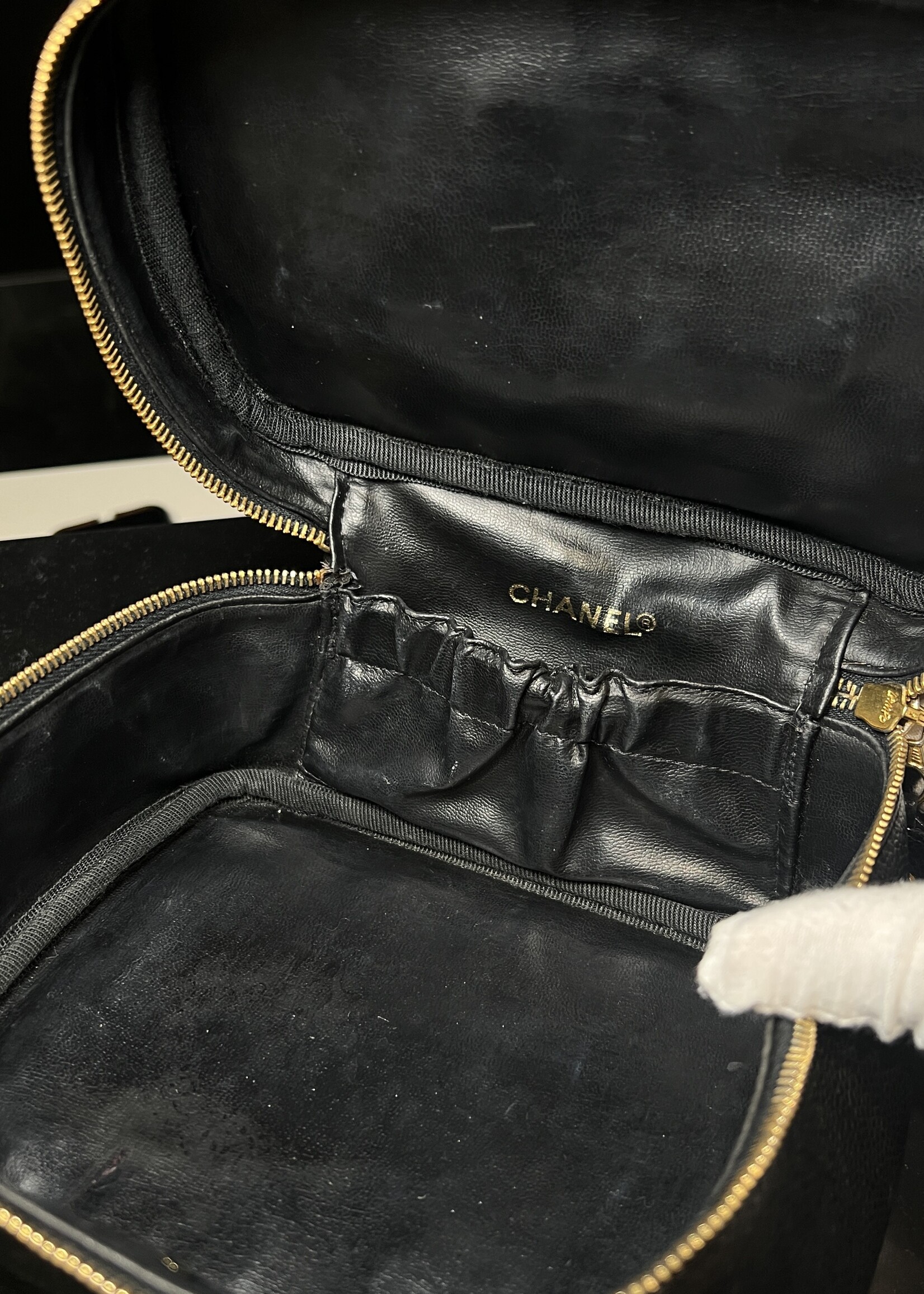 Chanel Chanel Caviar Vanity