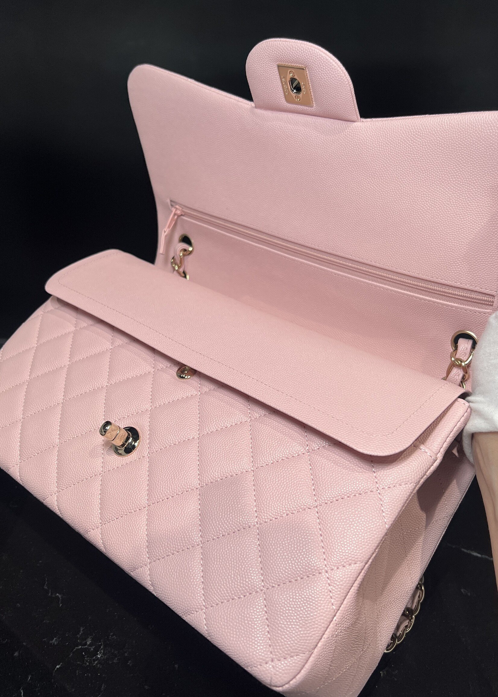 Chanel Chanel Jumbo Caviar Pink GHW